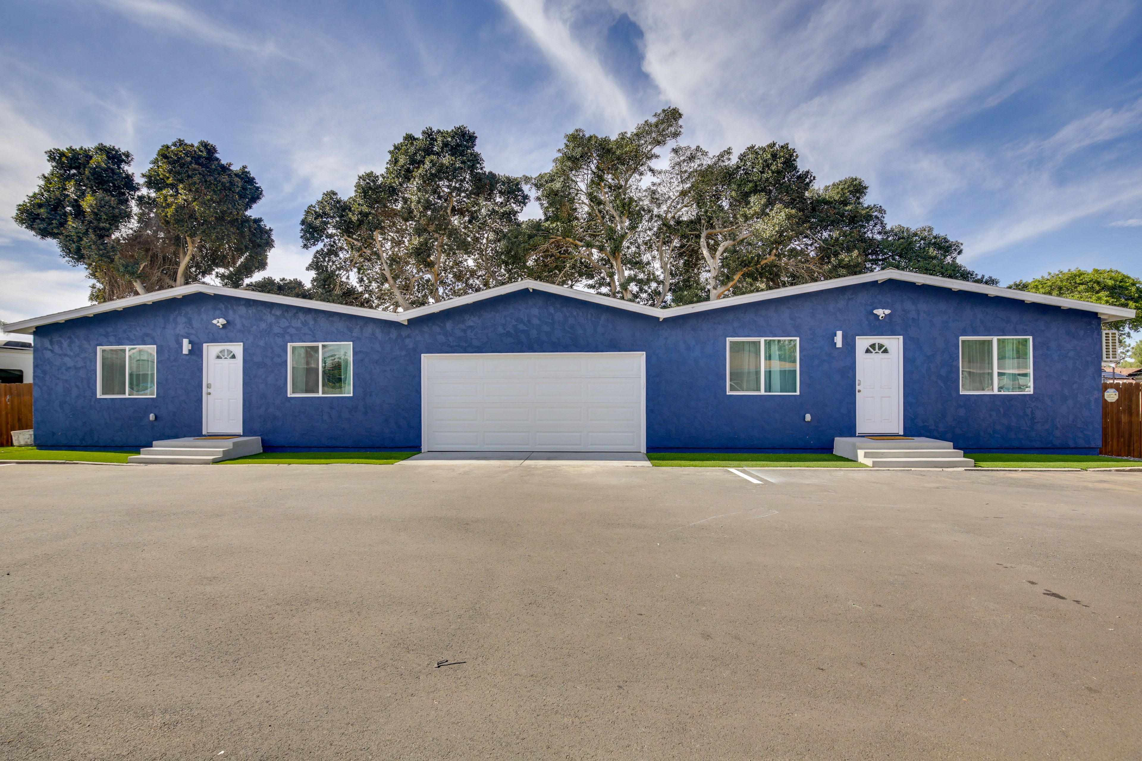 Parking | Parking Spaces (3 Vehicles) | No Garage Parking