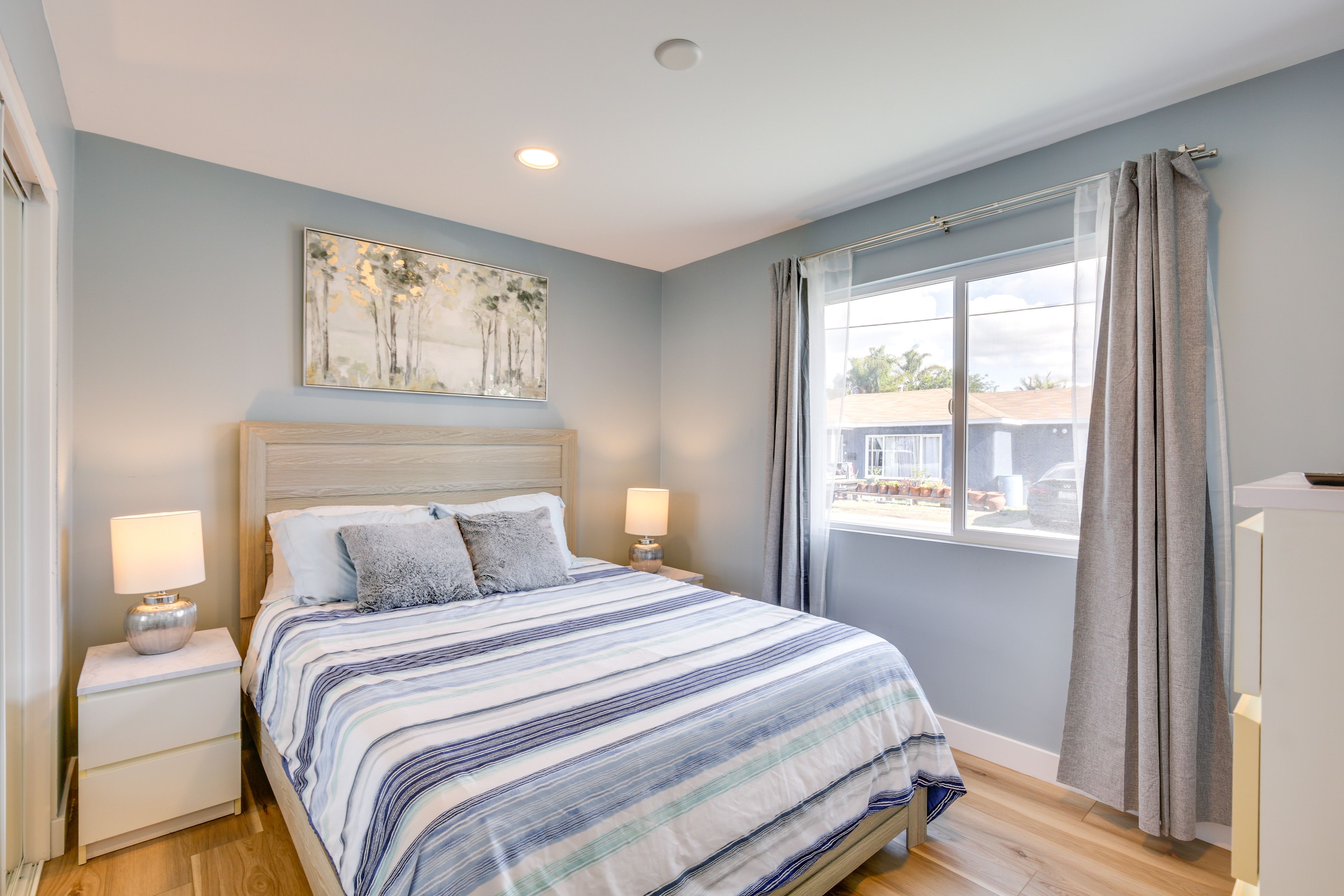 Bedroom 2 | Queen Bed