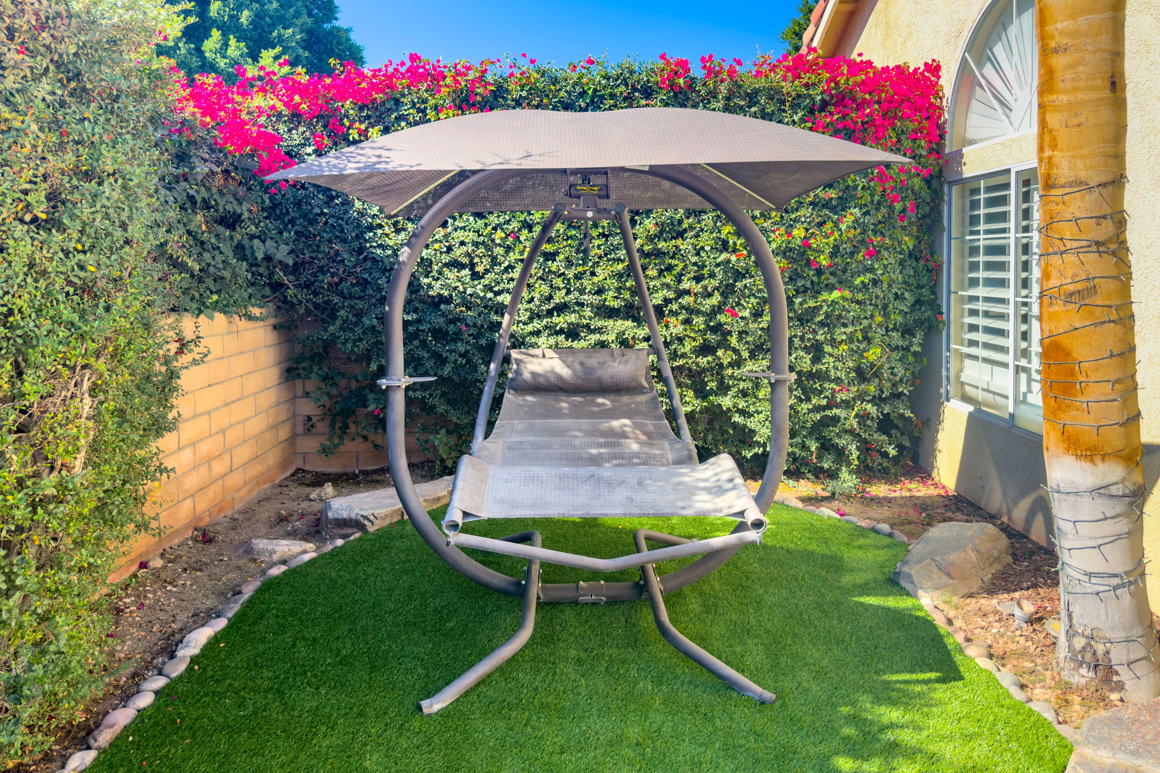 Private Backyard | Gas Grill