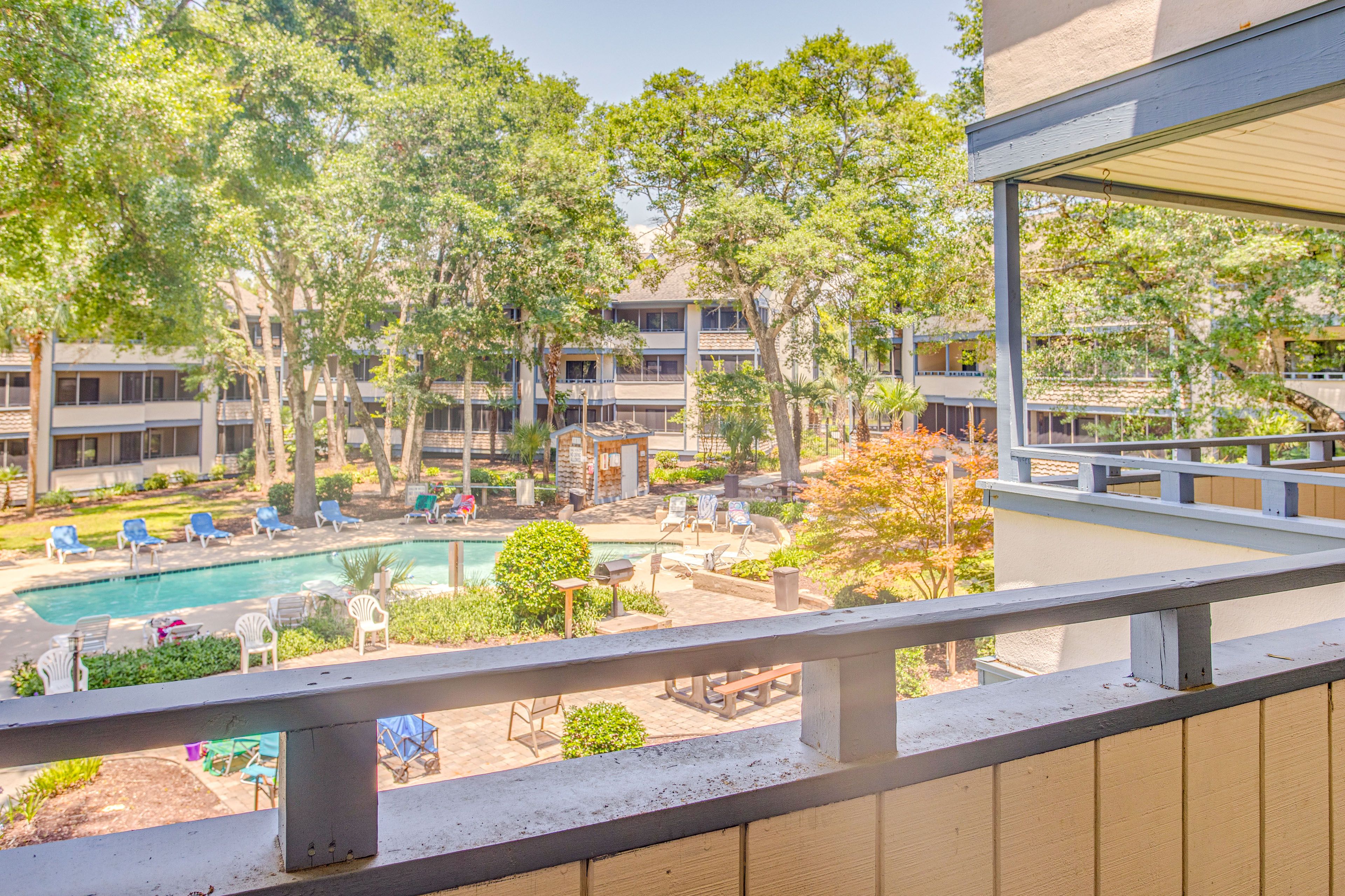 Balcony | Outdoor Seating