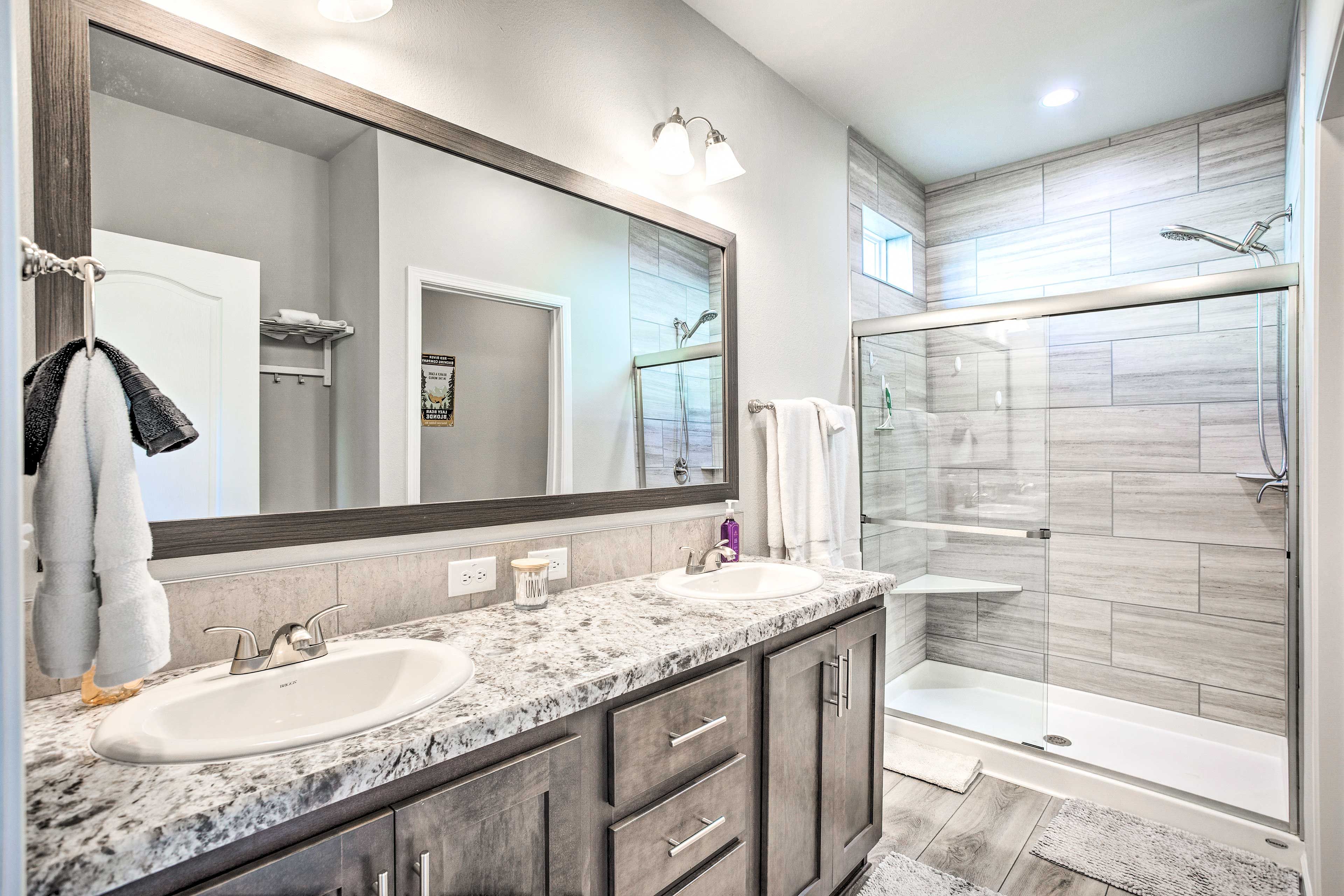 En-Suite Bathroom | Complimentary Toiletries