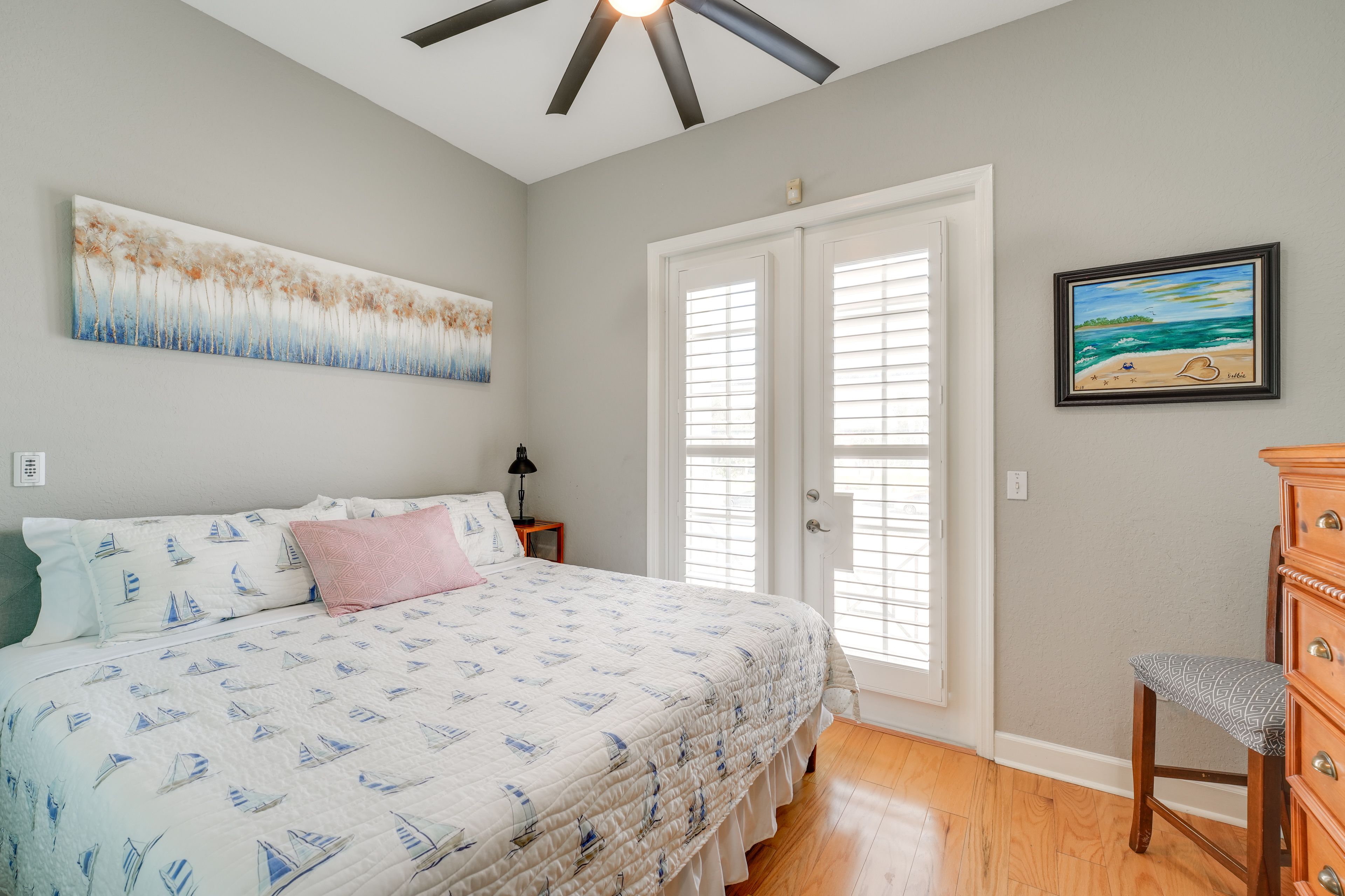 Bedroom 2 | Queen Bed | Upper Level