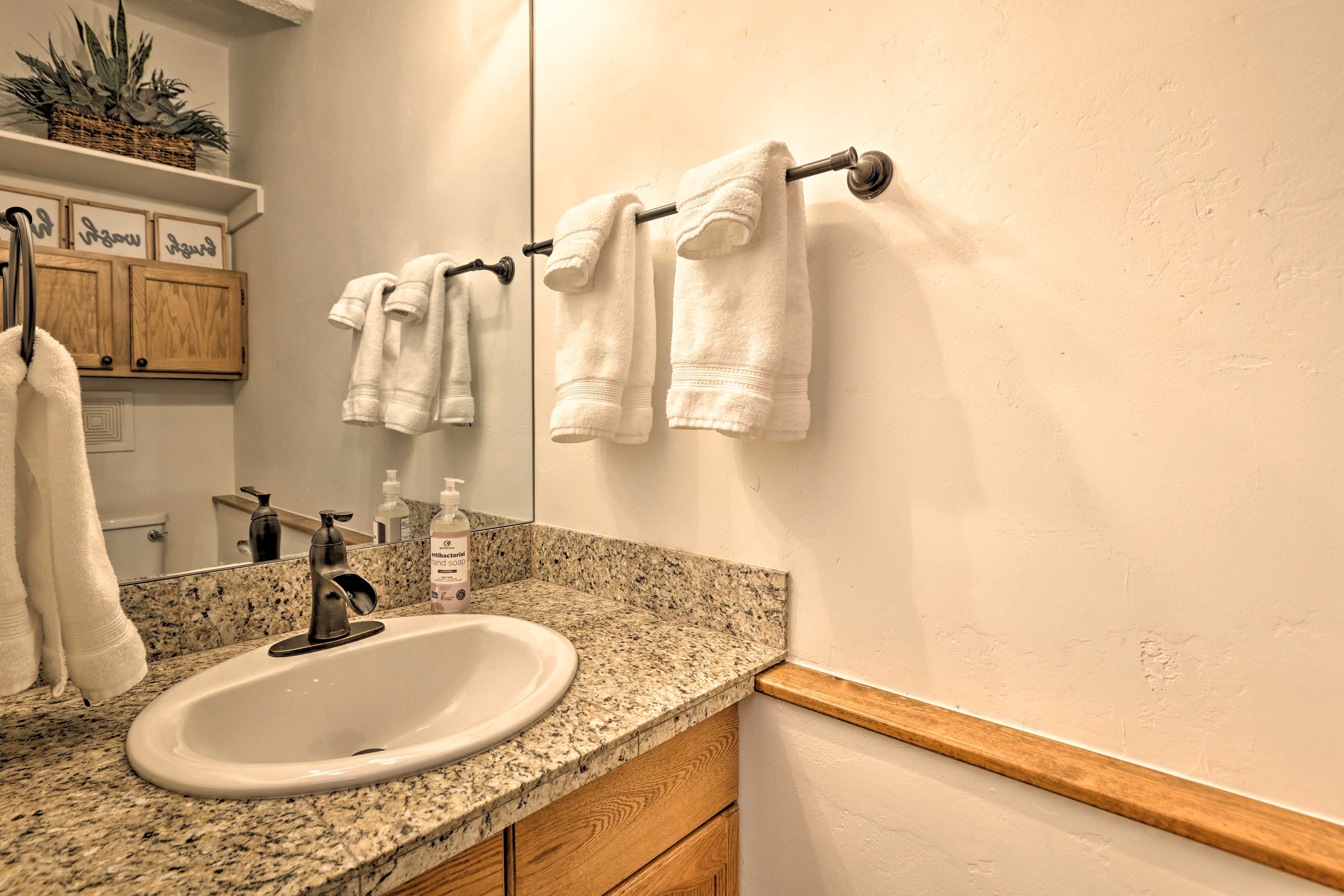 Half Bathroom | 2nd Floor