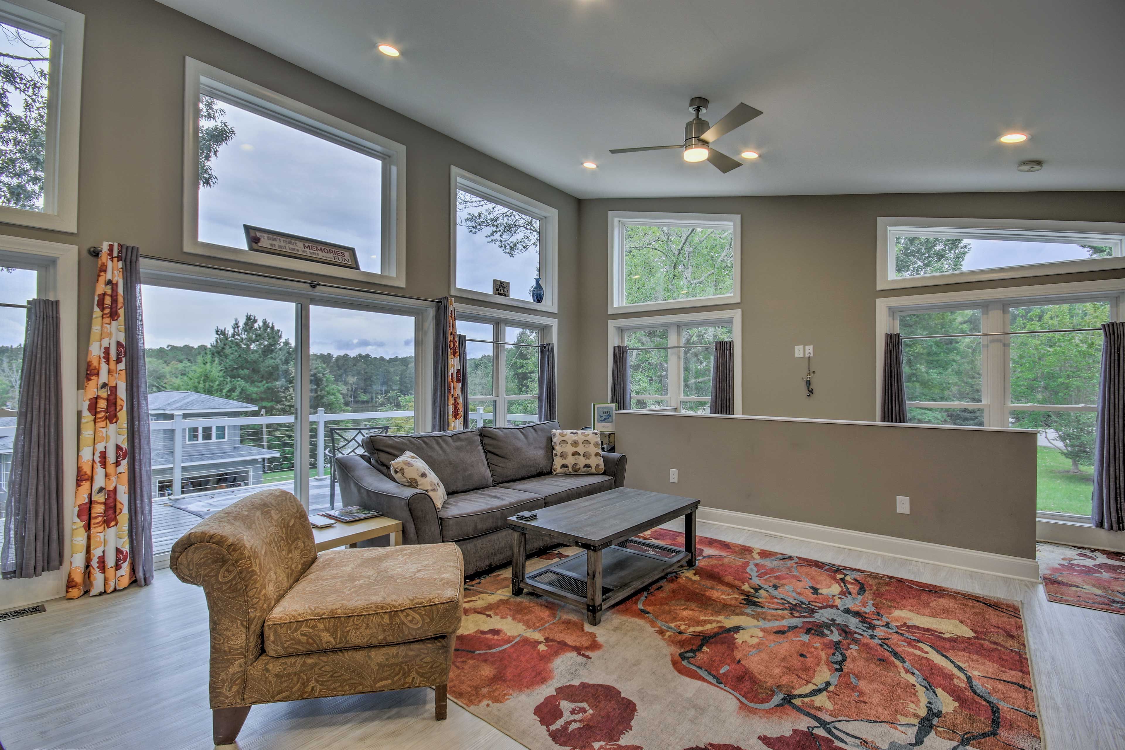 Living Room | Central Heating & Air Conditioning