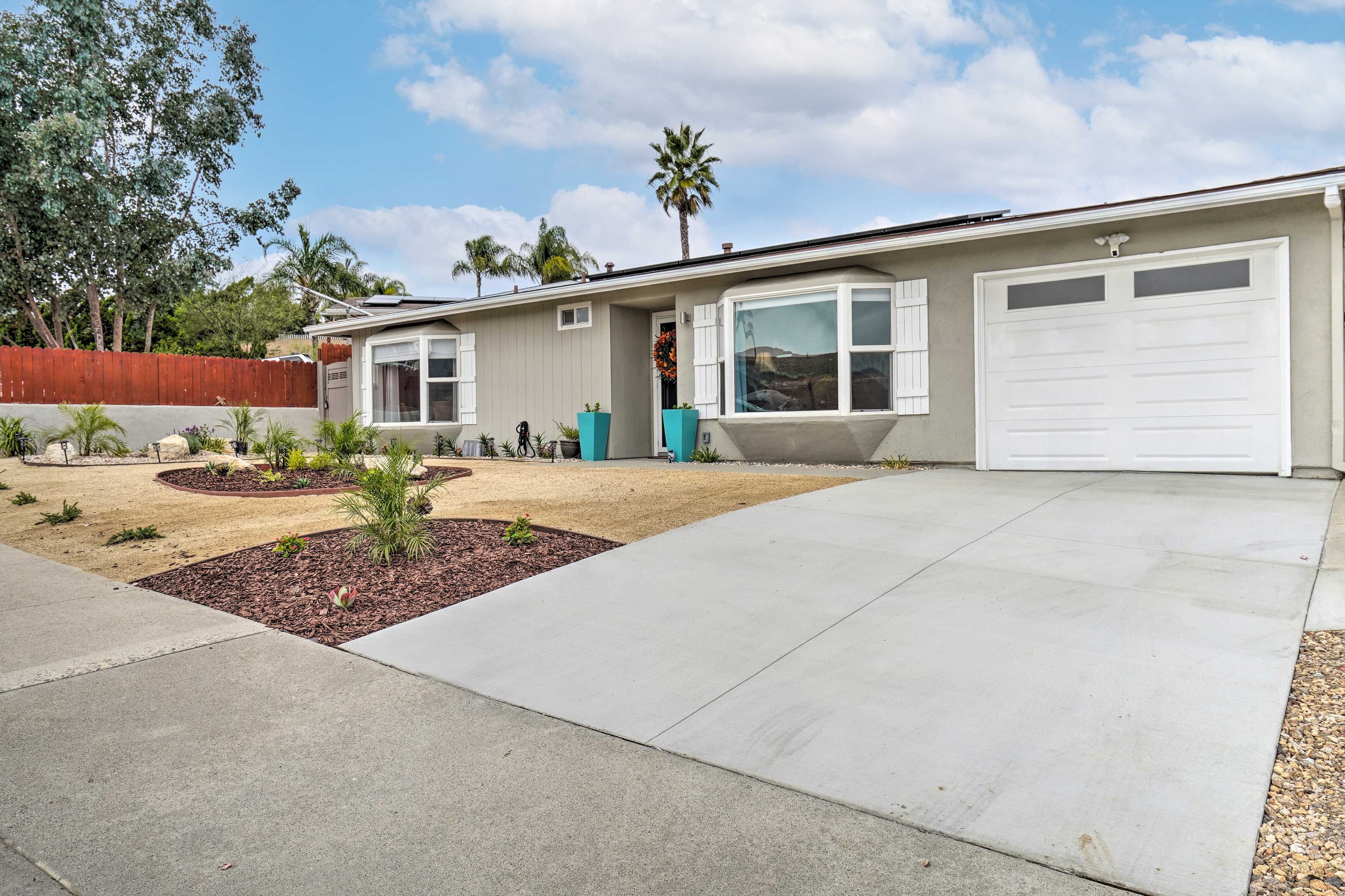 Parking | Garage (1 Vehicle) | Driveway (1 Vehicle)