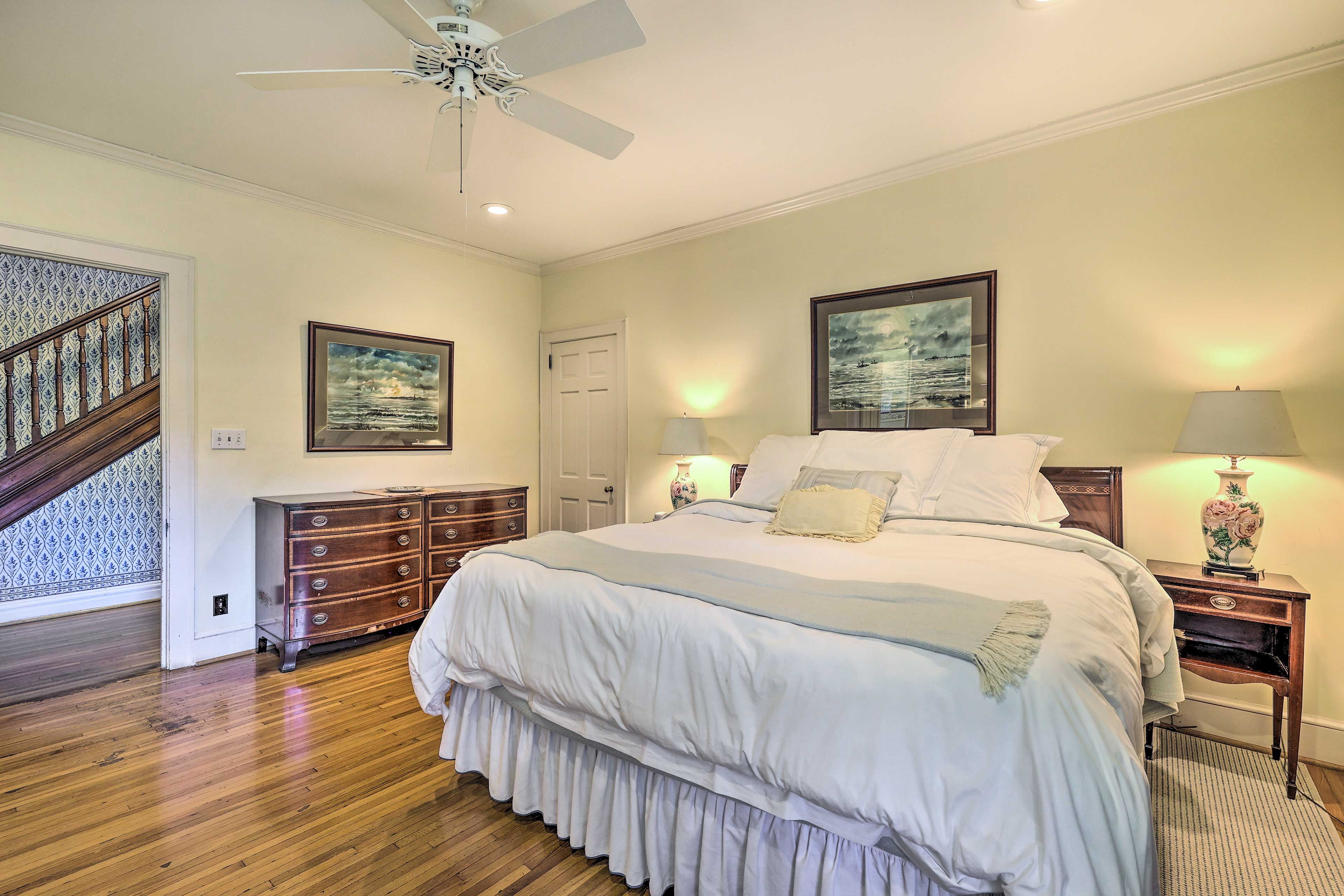 Bedroom 1 | King Bed | 1st Floor | Stairs Required