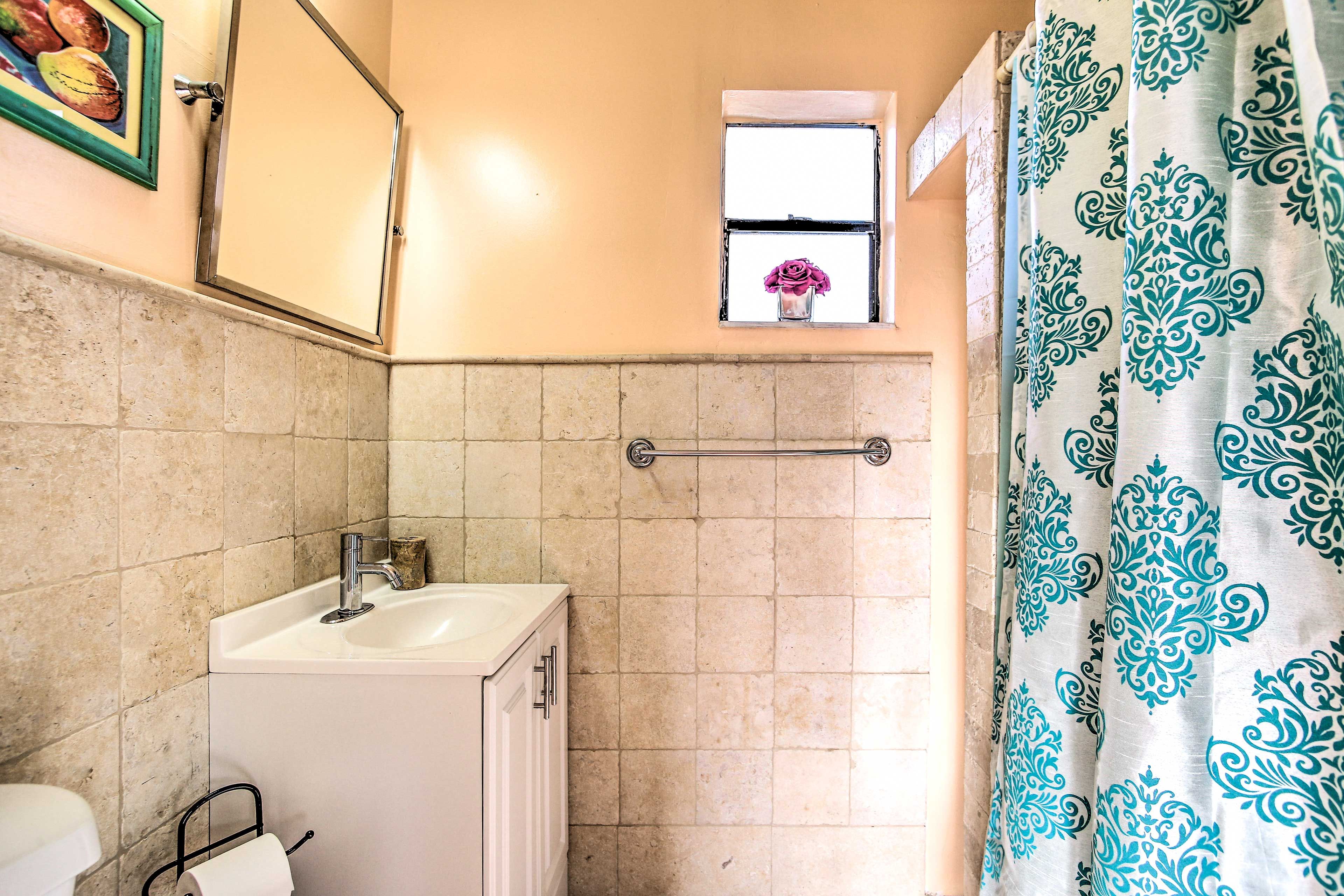 Full Bathroom
