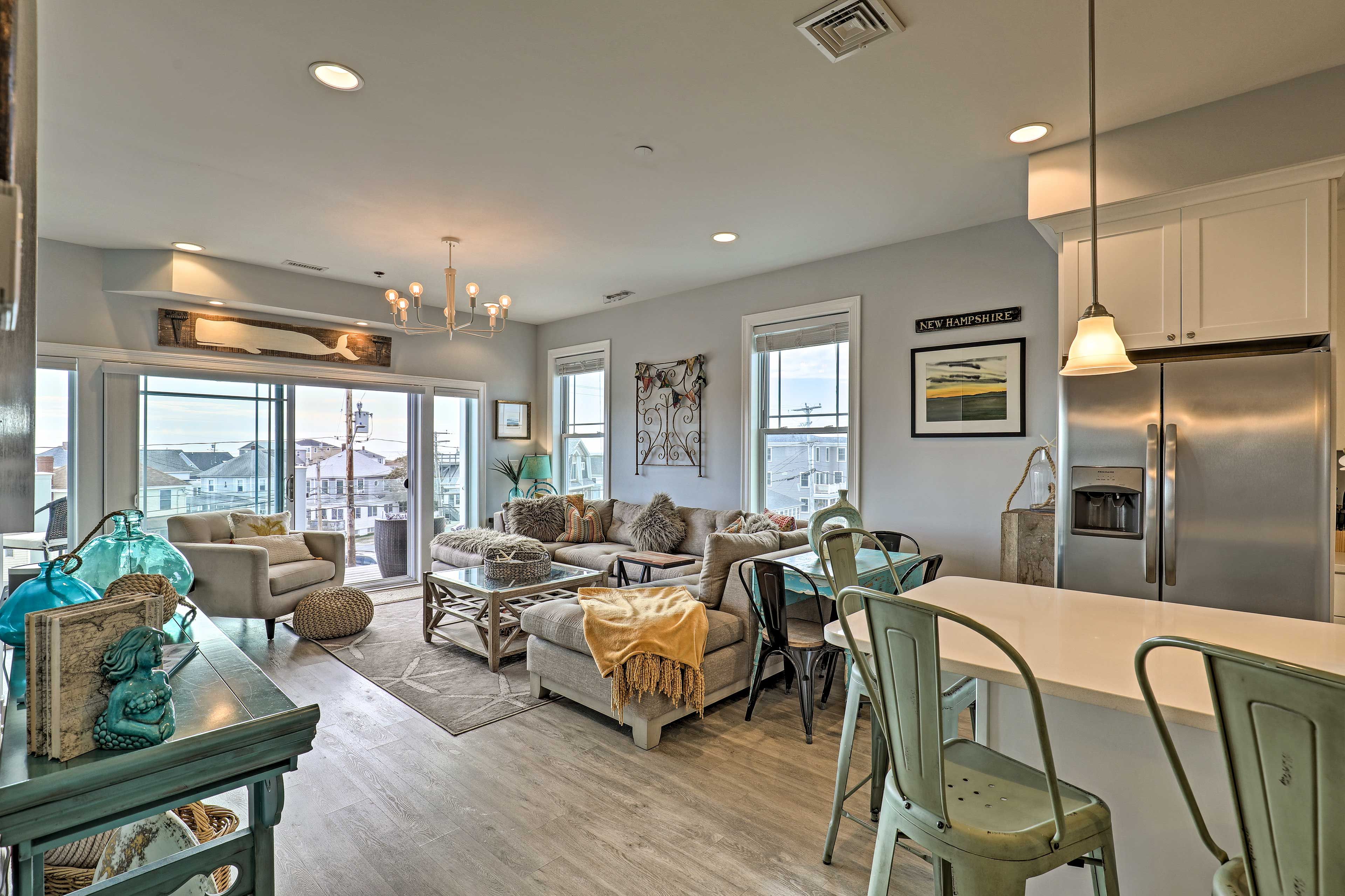 Living Room | Main Level | Free WiFi