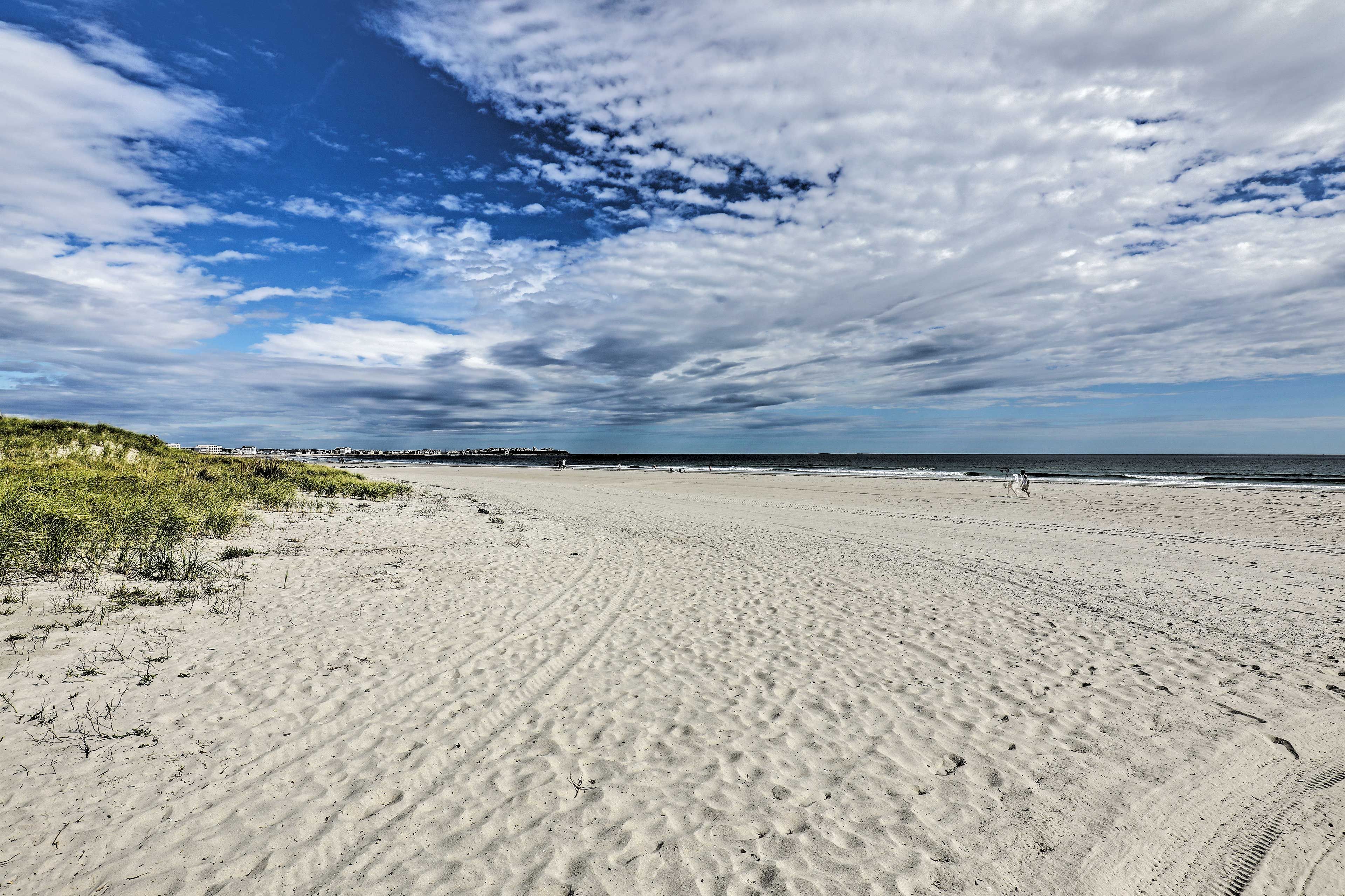Hampton Beach | 0.9 Miles Away