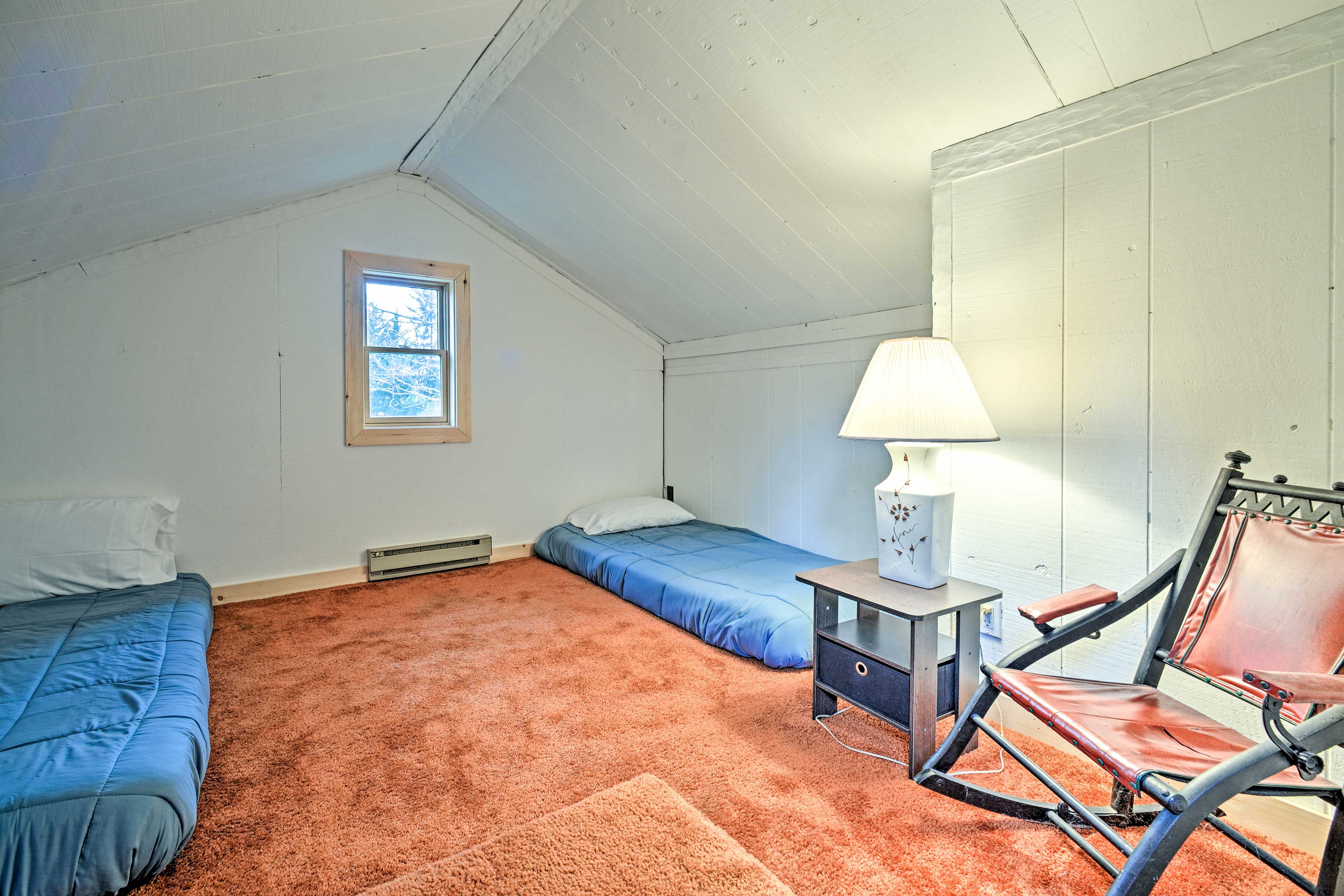 Loft | 2 Twin Floor Mattresses