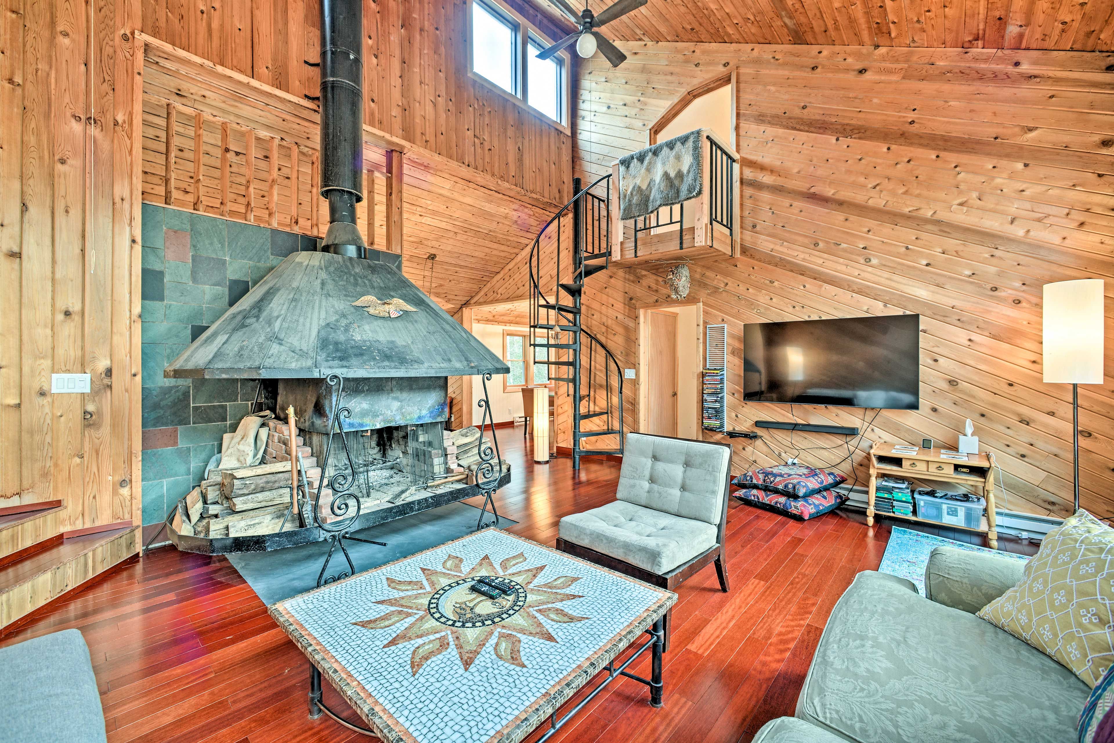 Elka Park Vacation Rental | 3BR | 2BA | 1,600 Sq Ft | Stairs Required to Access