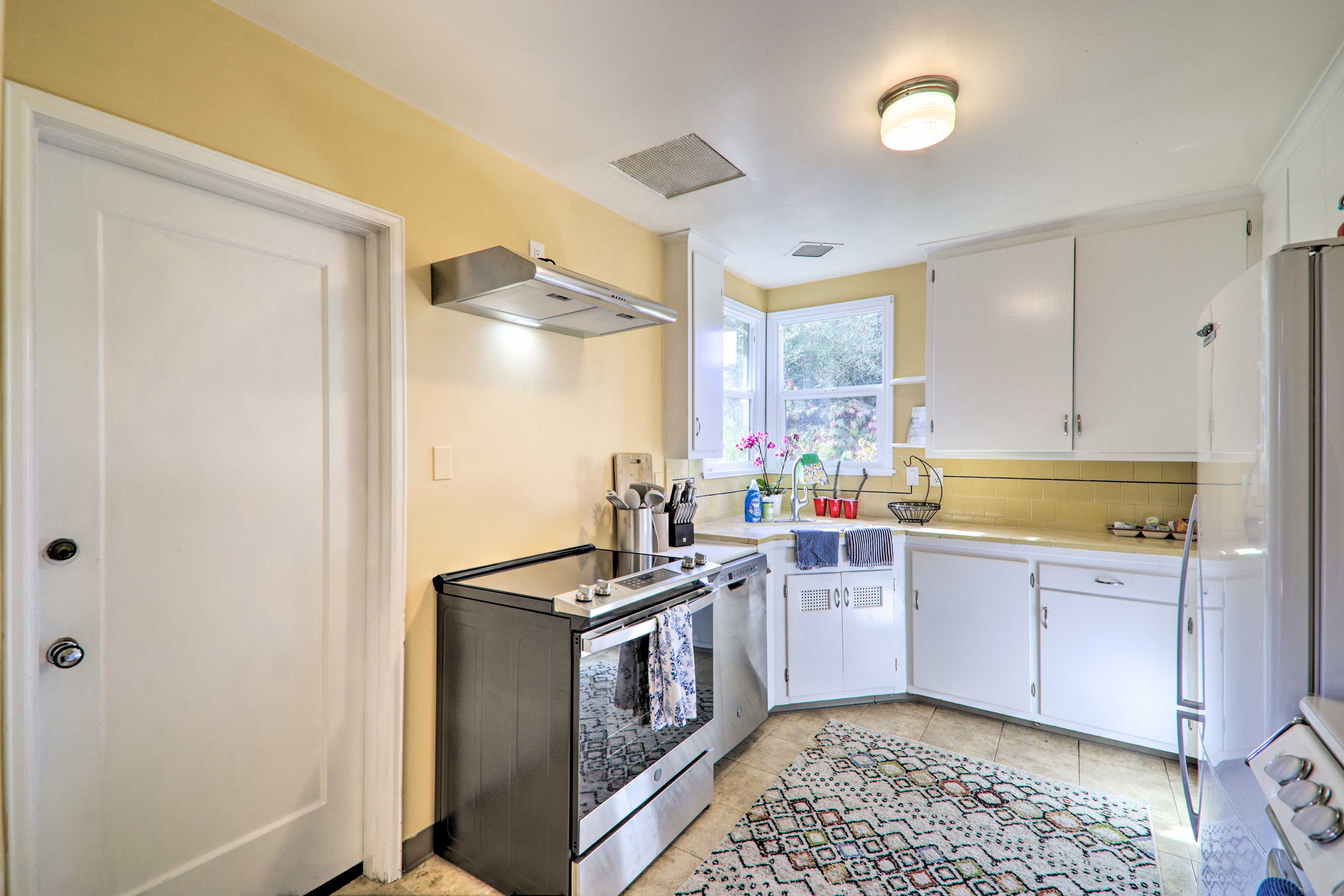 Kitchen | Fully Equipped | Cooking Basics