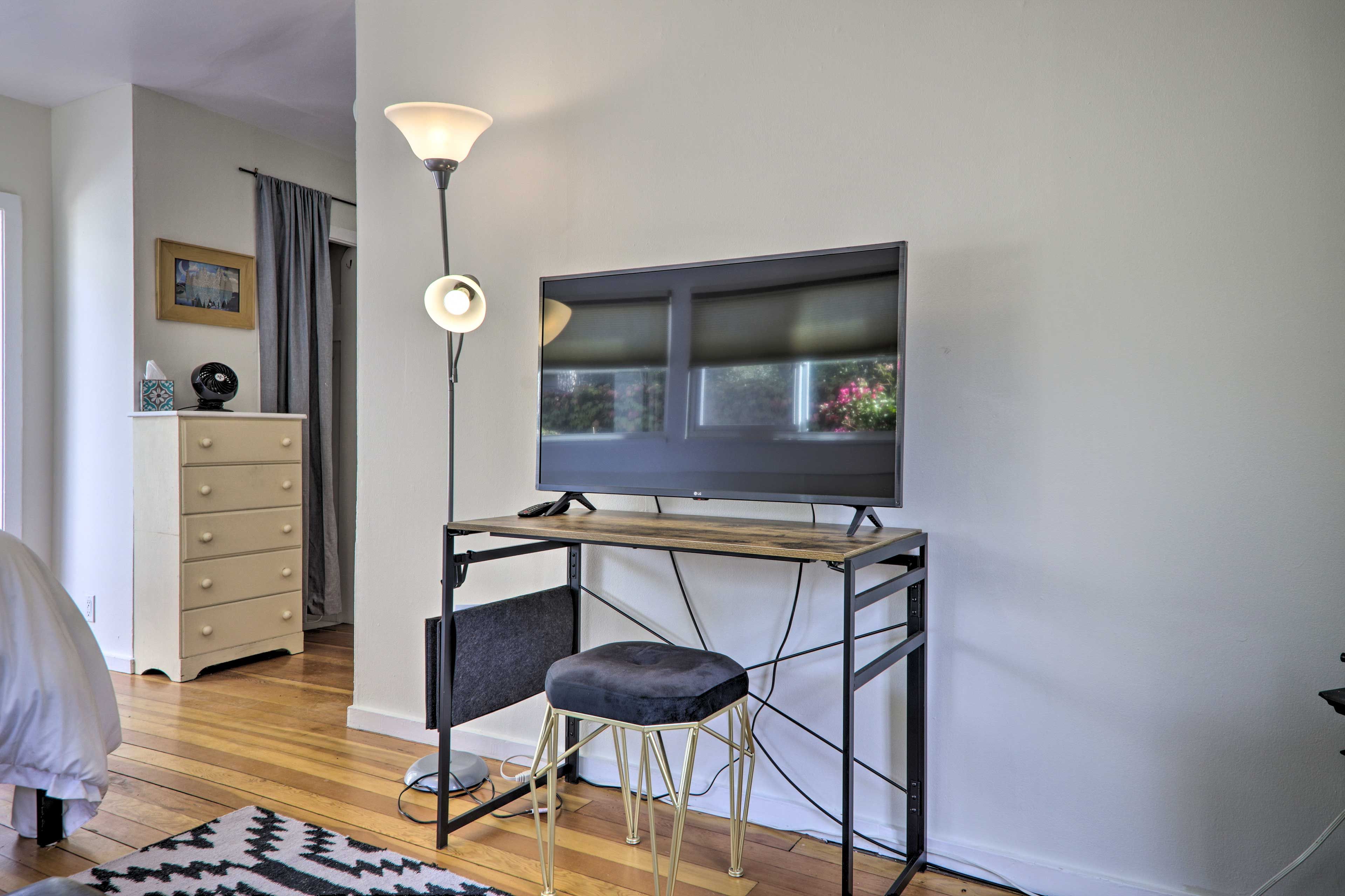 Living Room | Smart TV