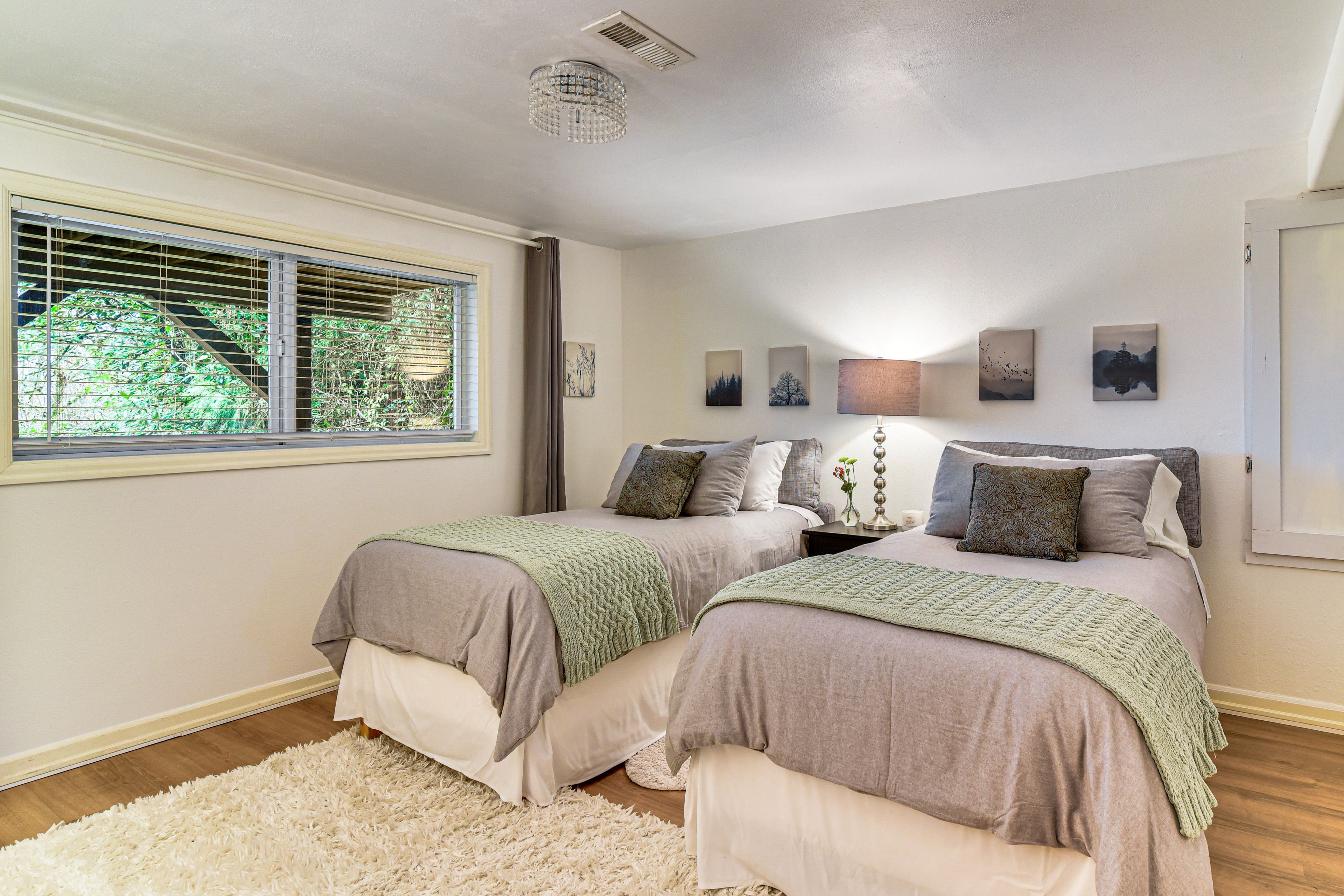 Bedroom 2 | 2 Twin Beds