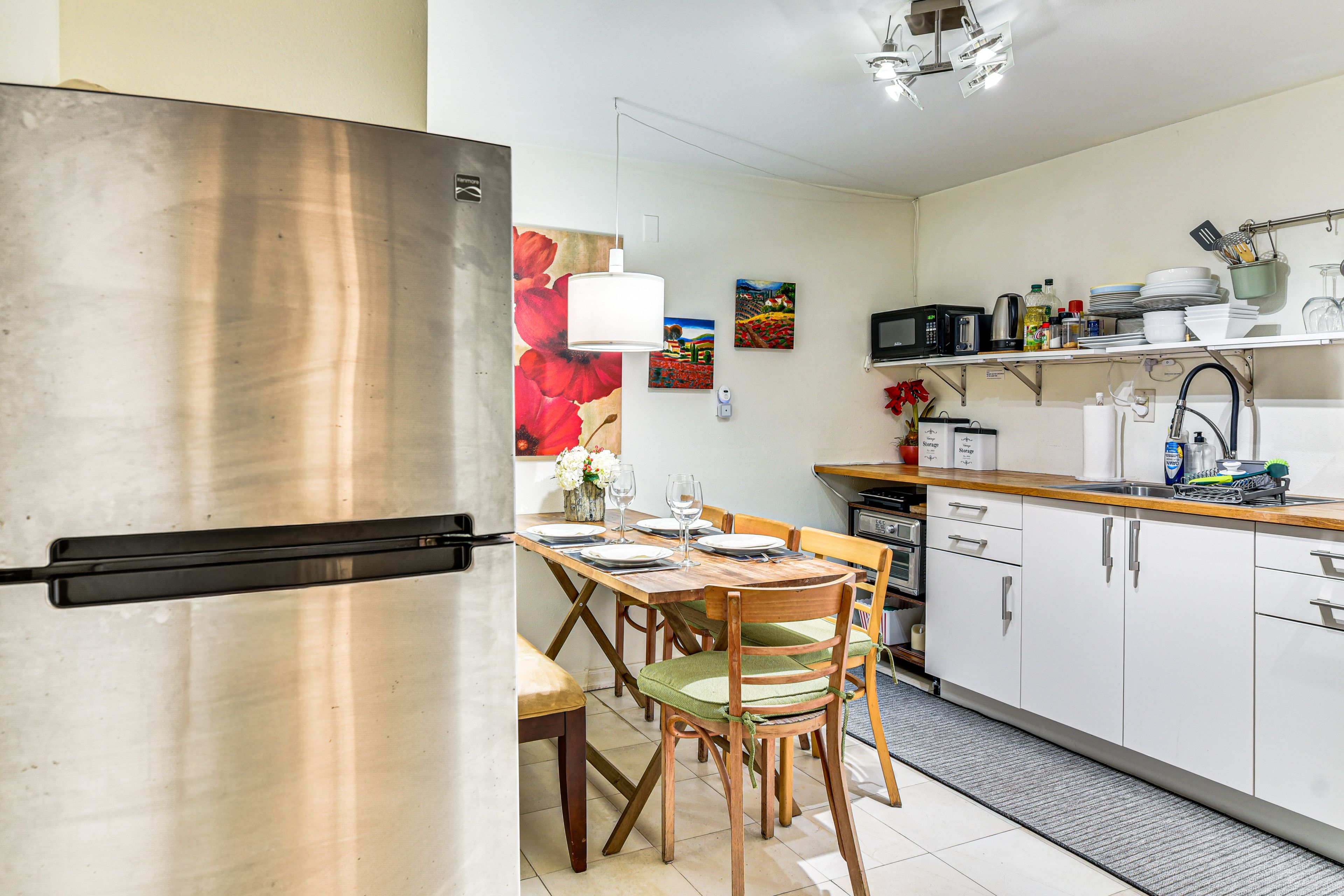 Kitchenette | Keurig Coffee Maker | Air Fryer | Cooking Basics