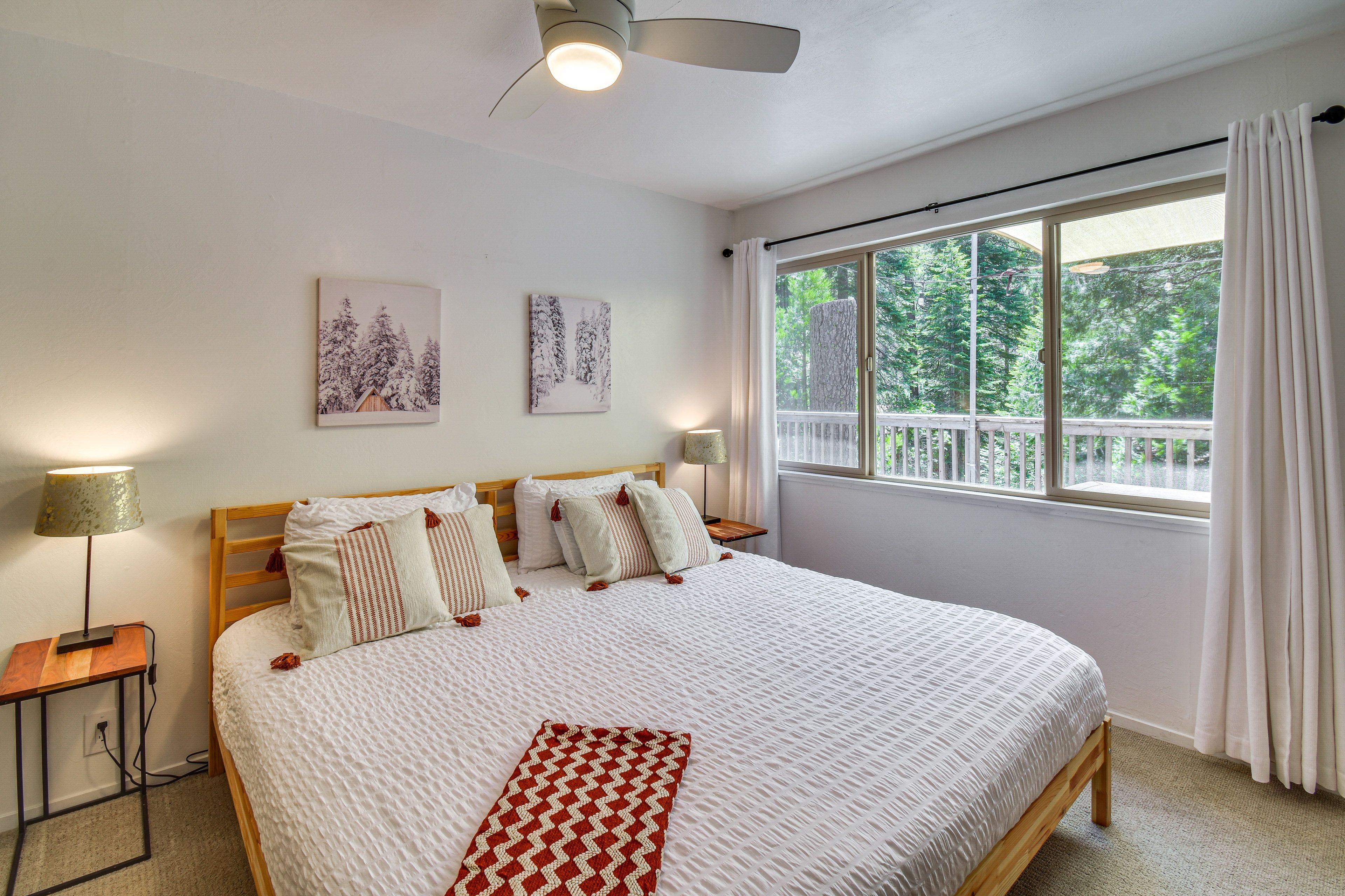 Bedroom 2 | King Bed
