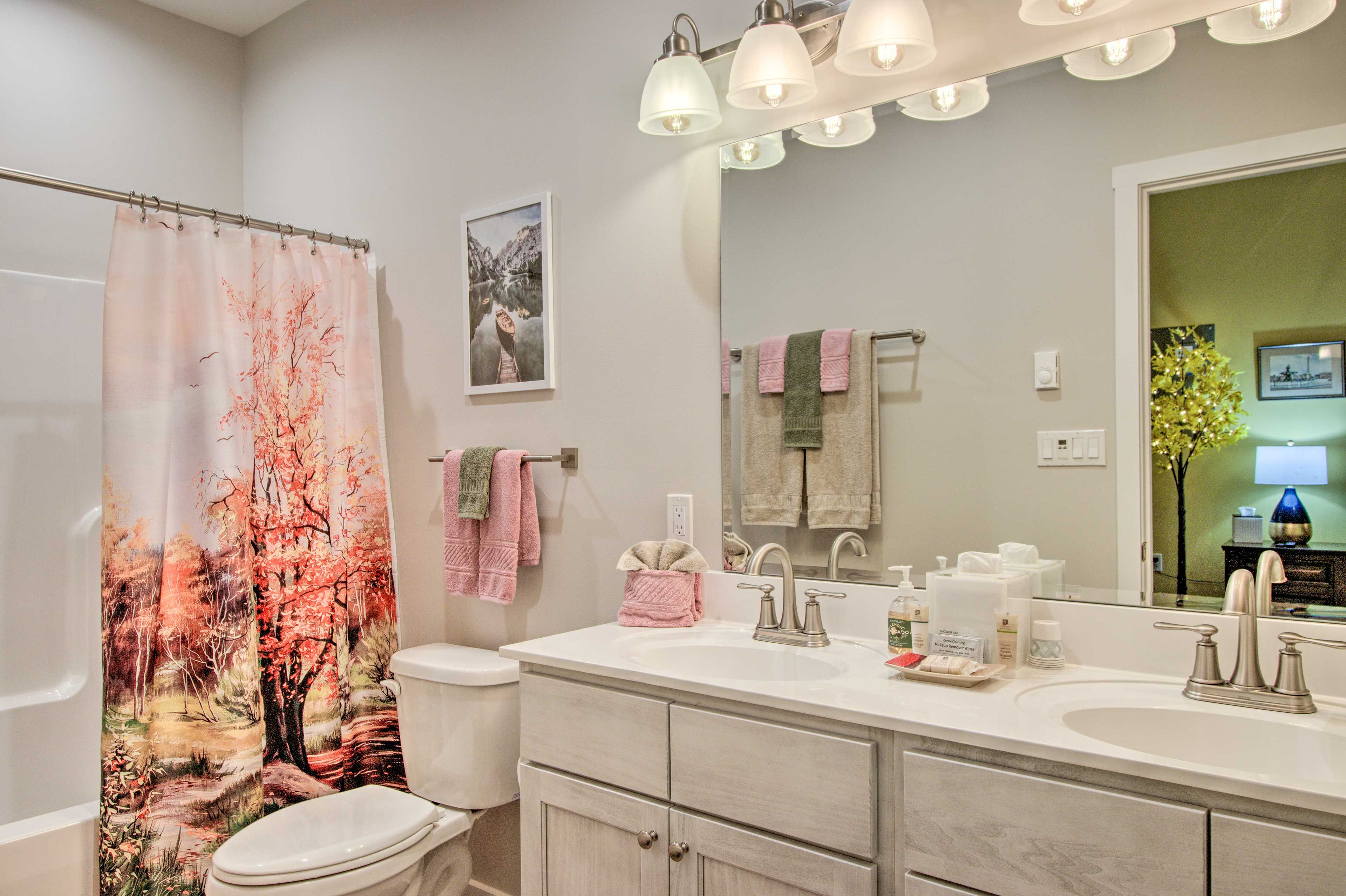 En-Suite Bathroom