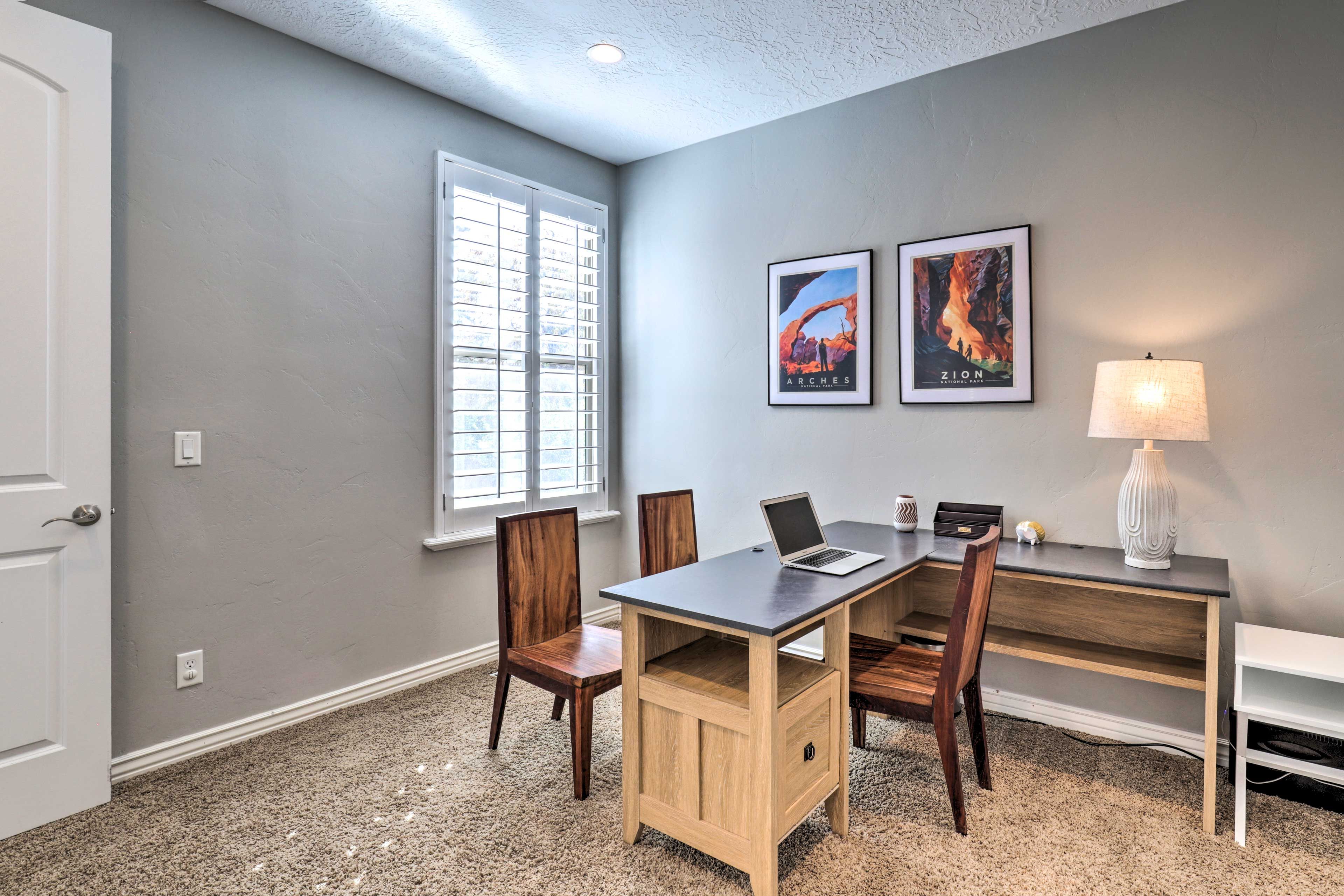 Office | Queen Murphy Bed