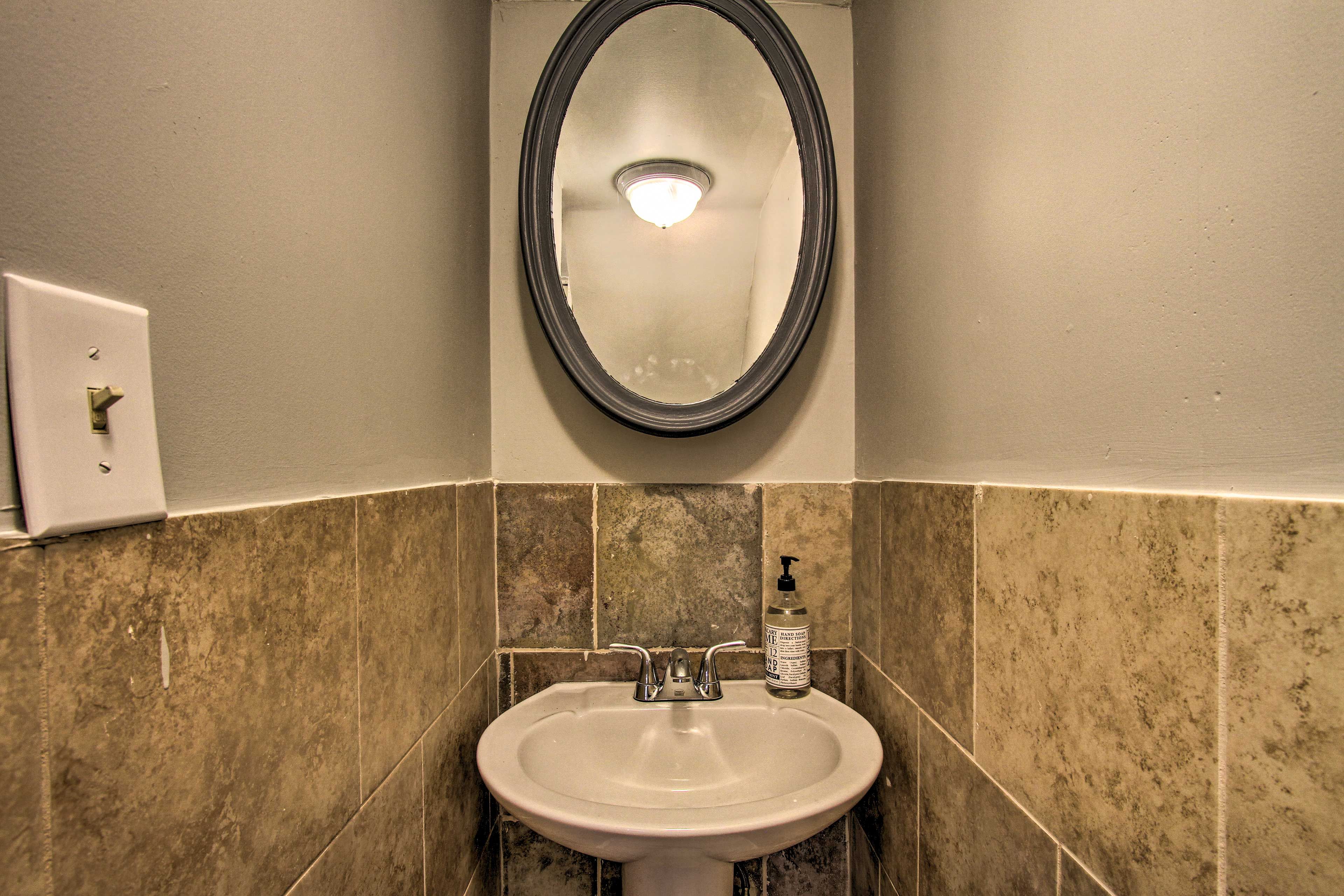 Full Bathroom