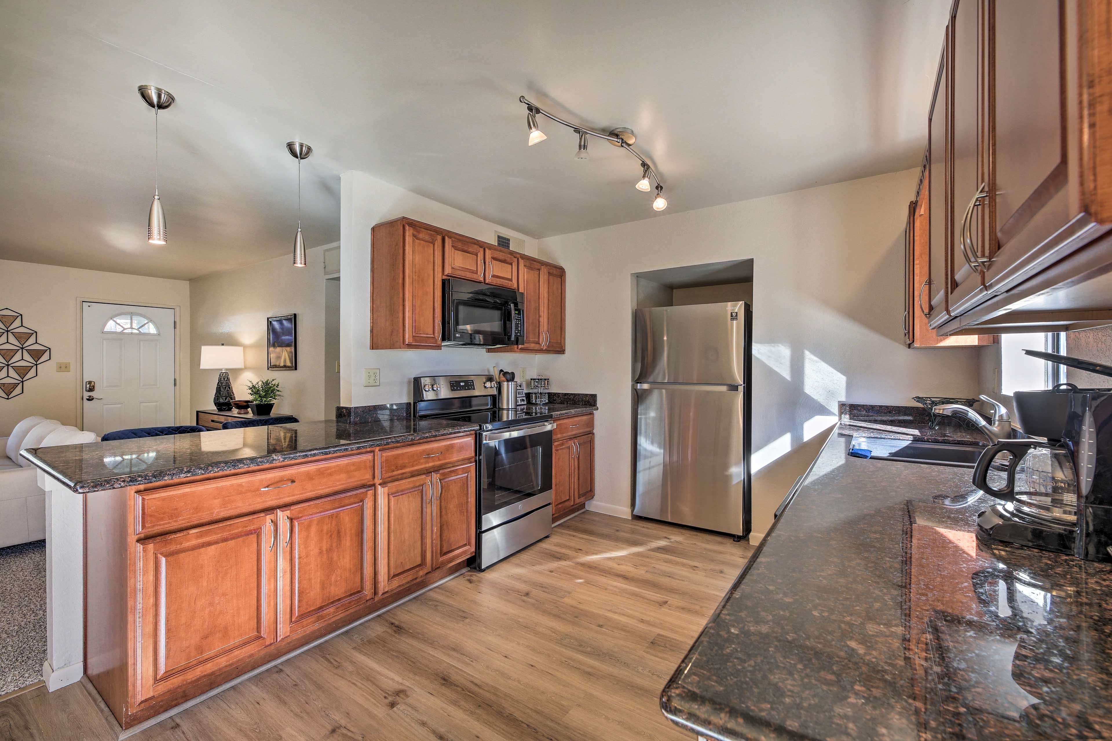 Fully Equipped Kitchen | Crock-Pot | Toaster
