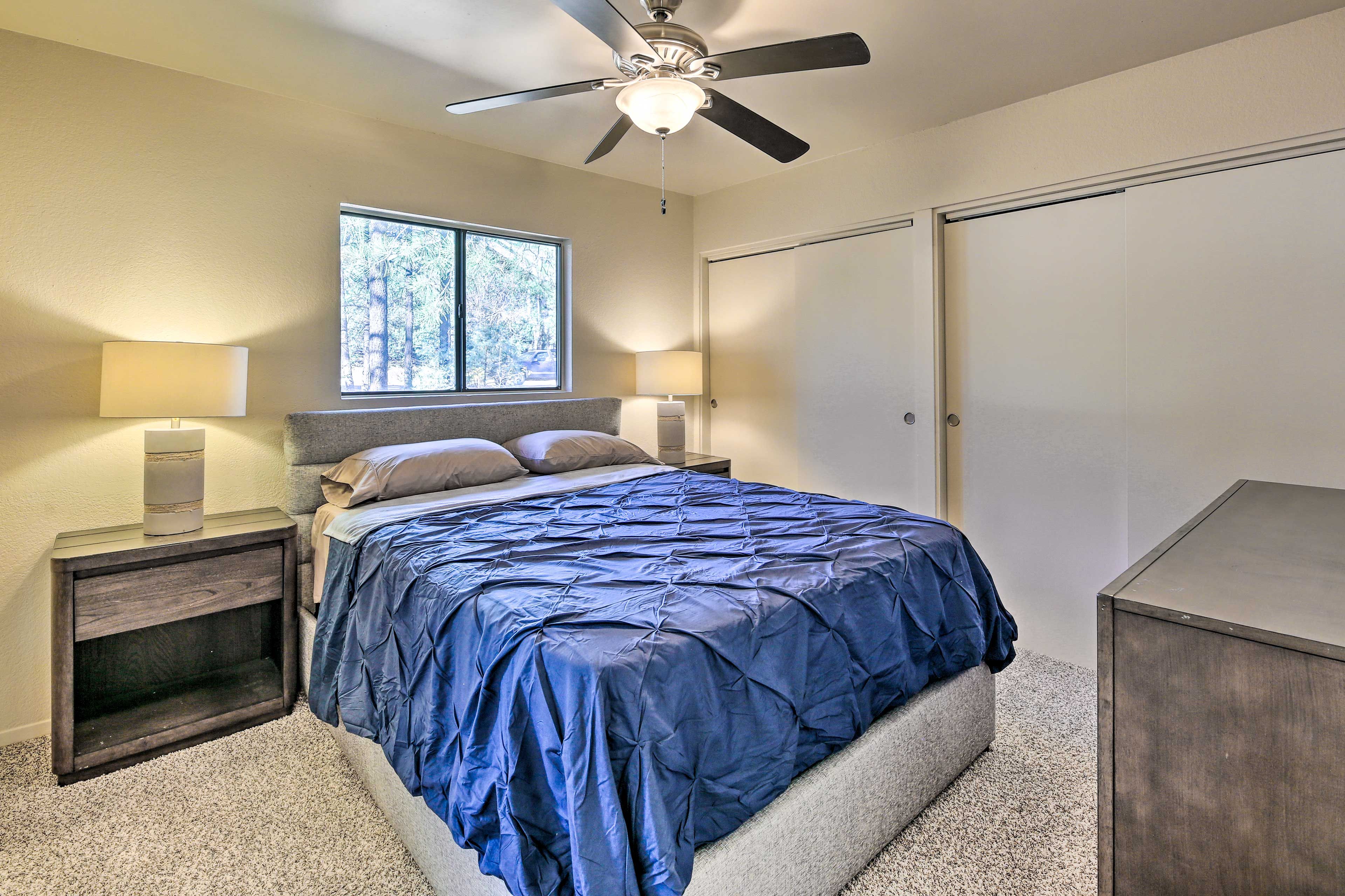 Bedroom 2 | Queen Bed