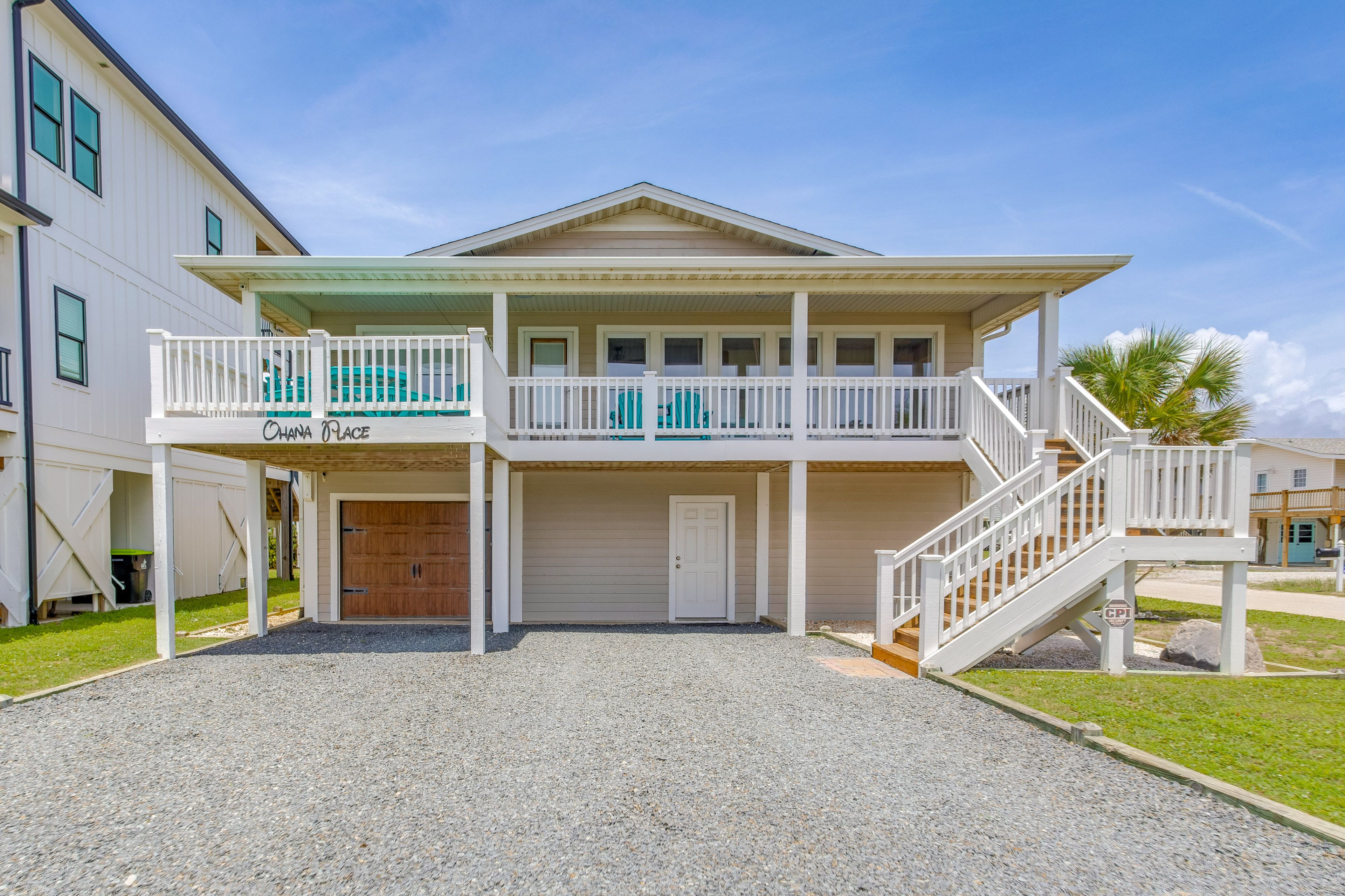 Exterior | Single-Story Home | 1,400 Sq Ft