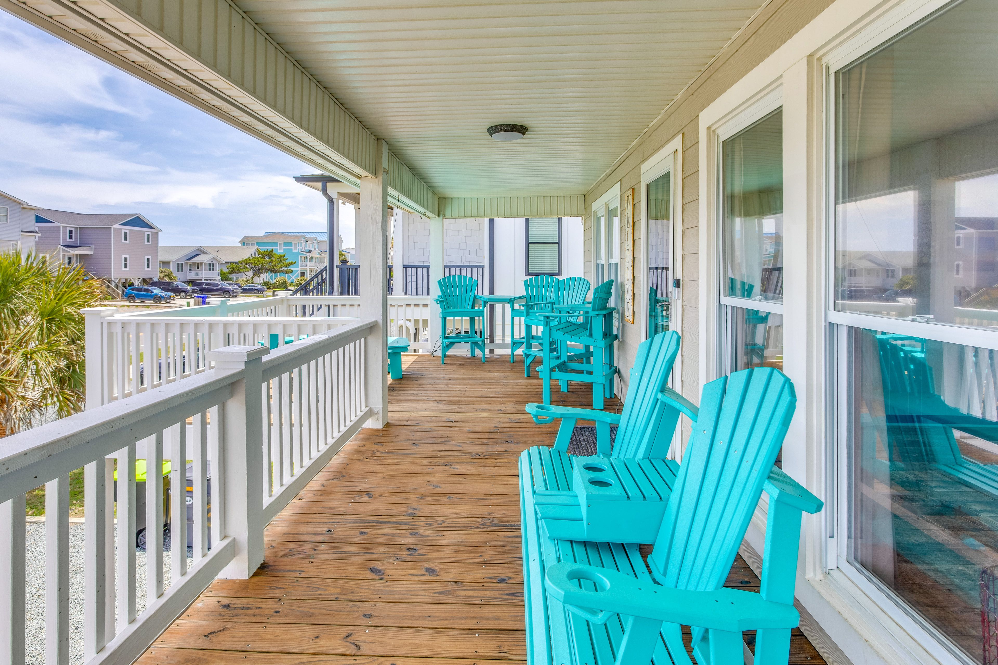 Deck | Seating