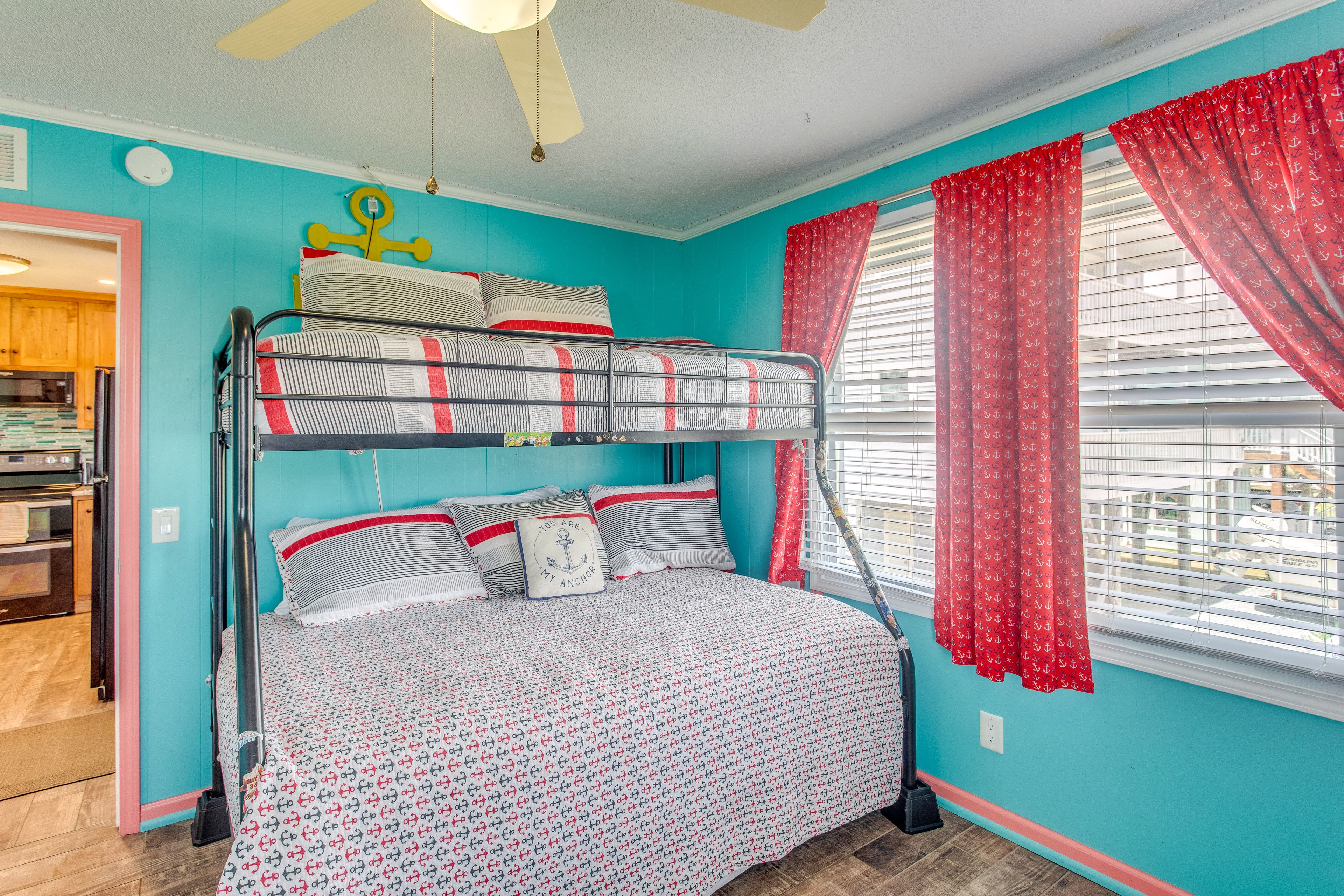 Bedroom 4 | Twin/Full Bunk Bed w/ Twin Trundle