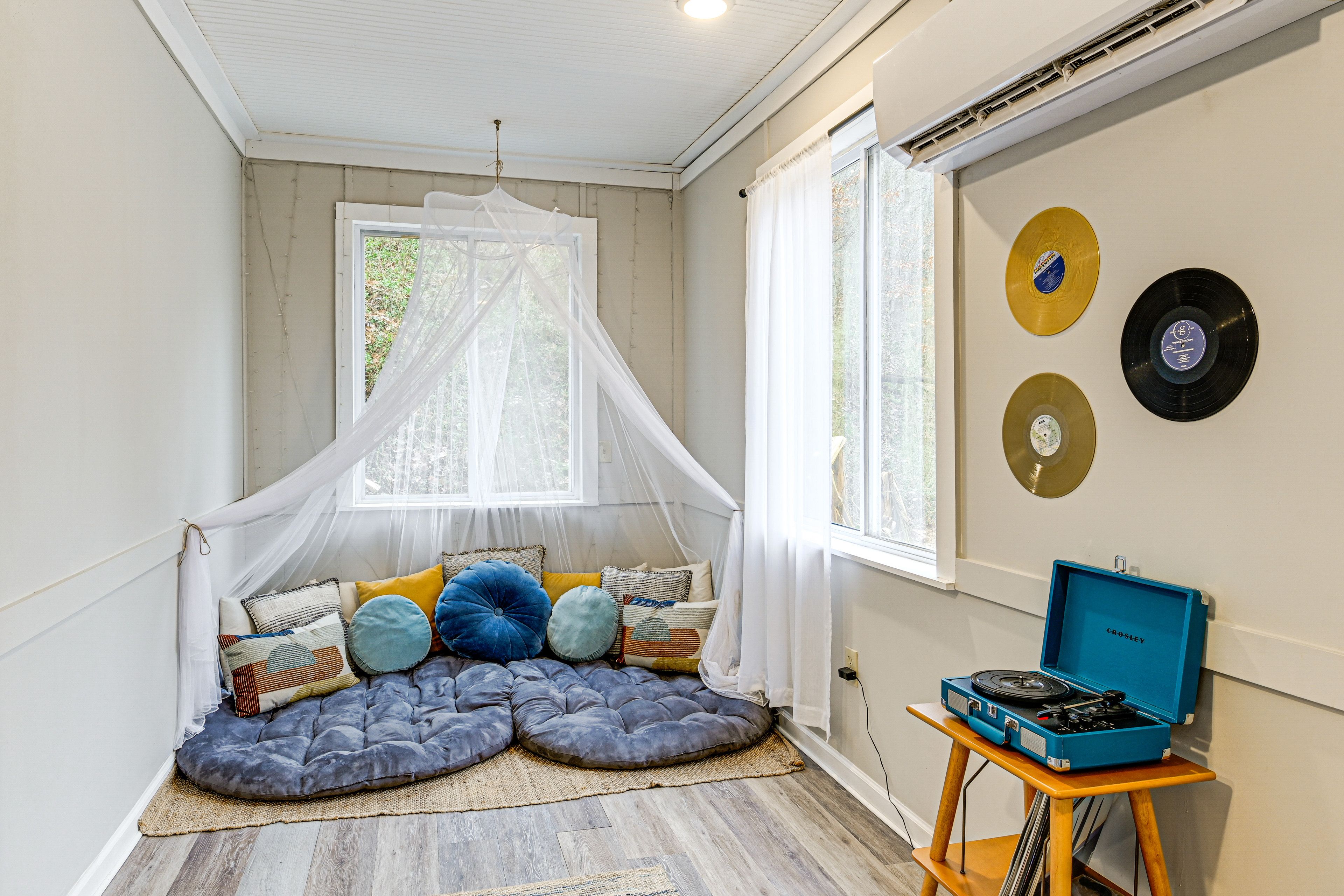 Music Lounge | 1st Floor | Record Player