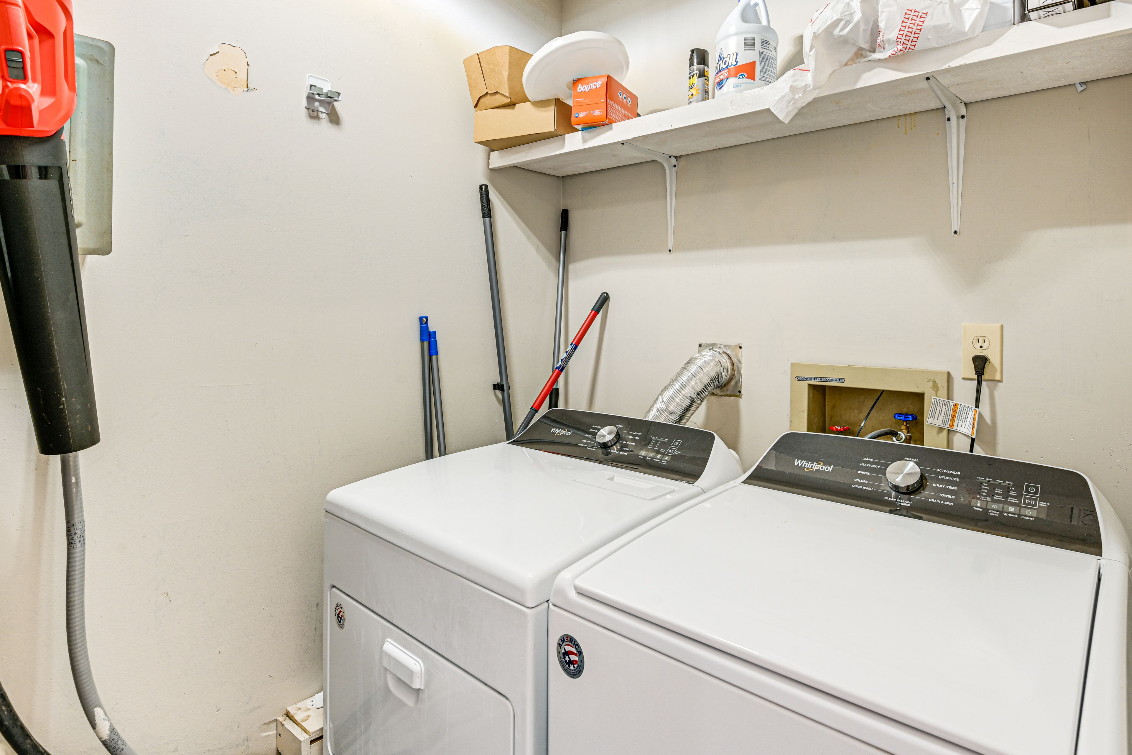 Laundry Room | Detergent Provided