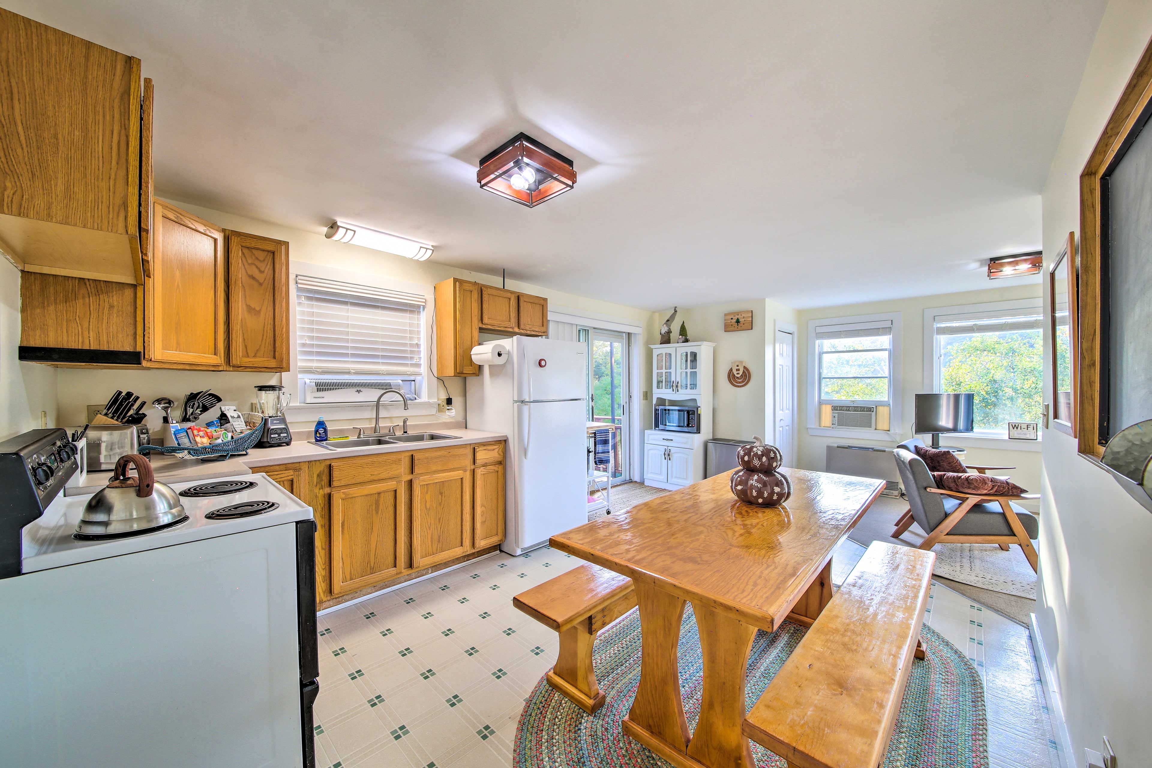Kitchen | Well-Equipped | Dishware/Flatware | Cooking Basics | Coffee Maker