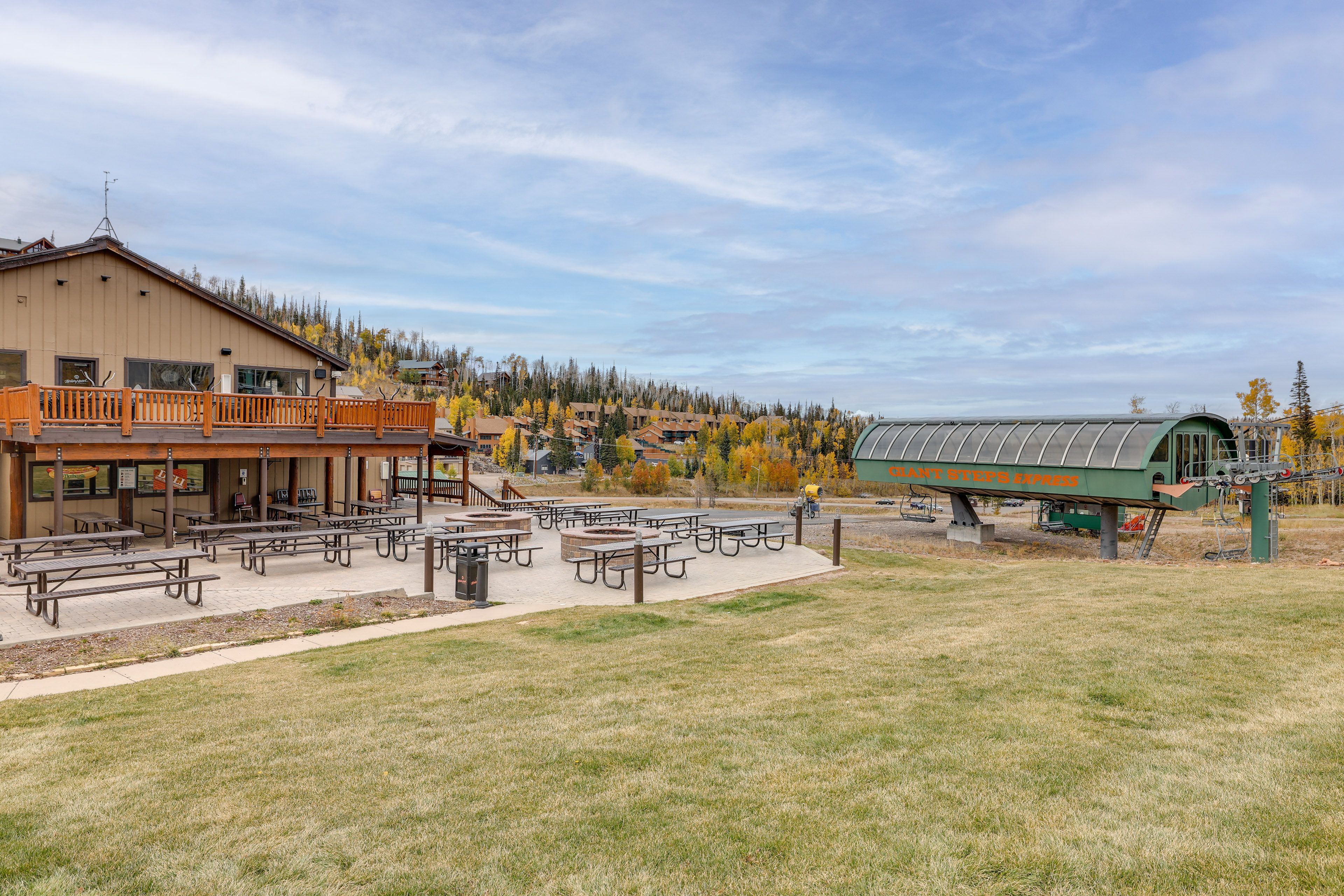 Walk to Giant Steps Lift