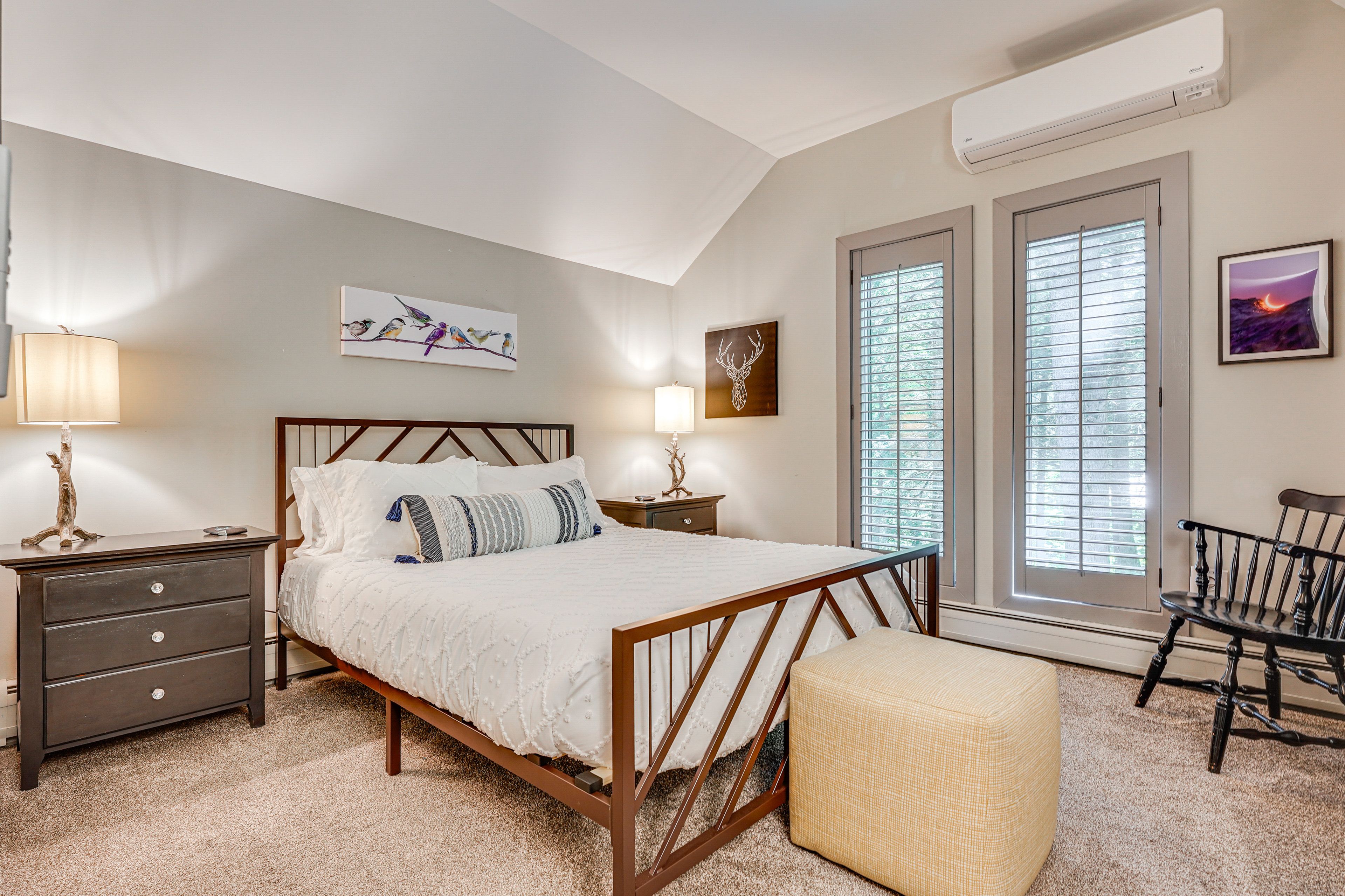 Bedroom 2 | Queen Bed | 2nd Floor | En-Suite Bathroom