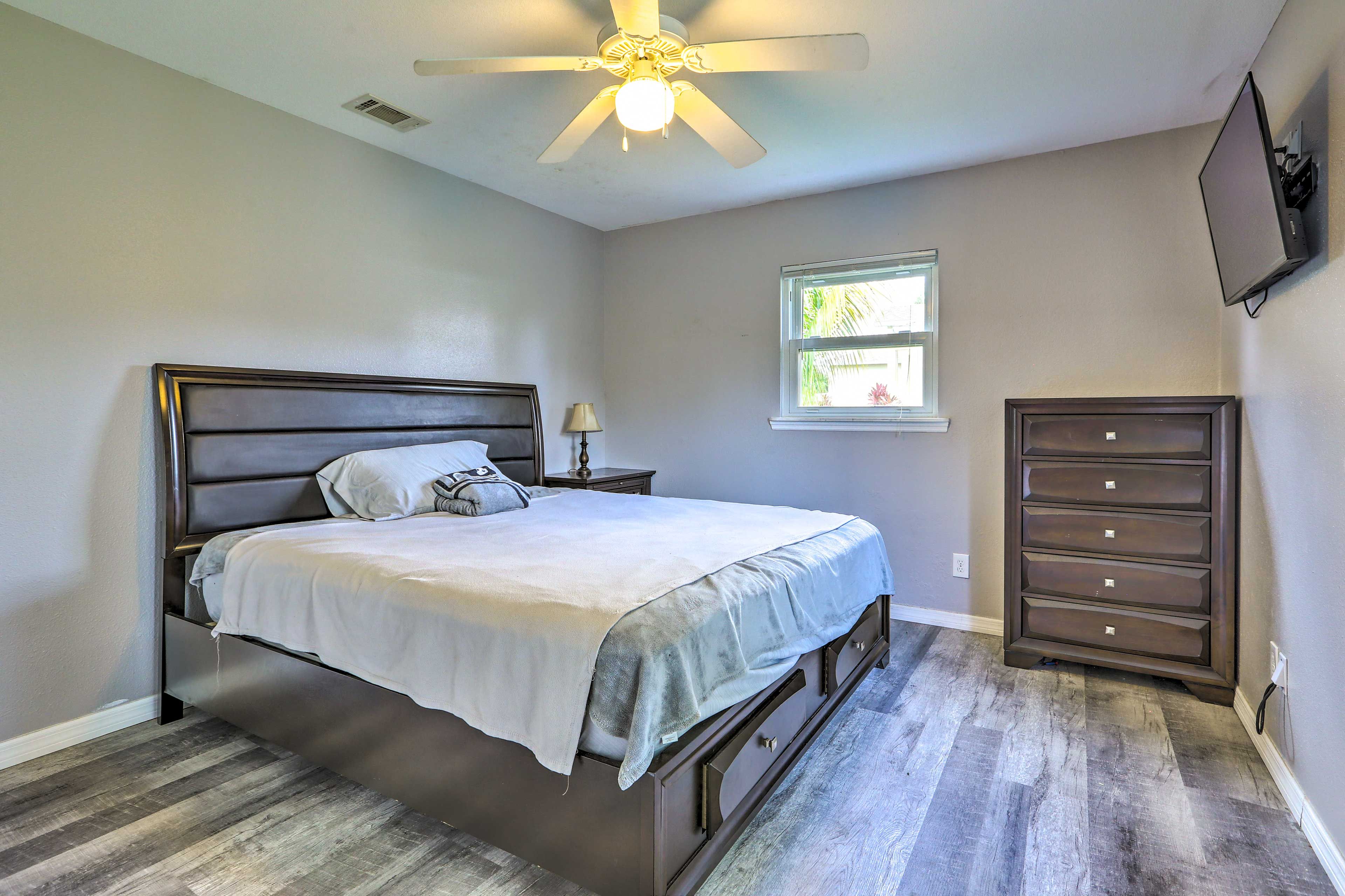 Bedroom 2 | King Bed | | Walk-In Closet | Hangers