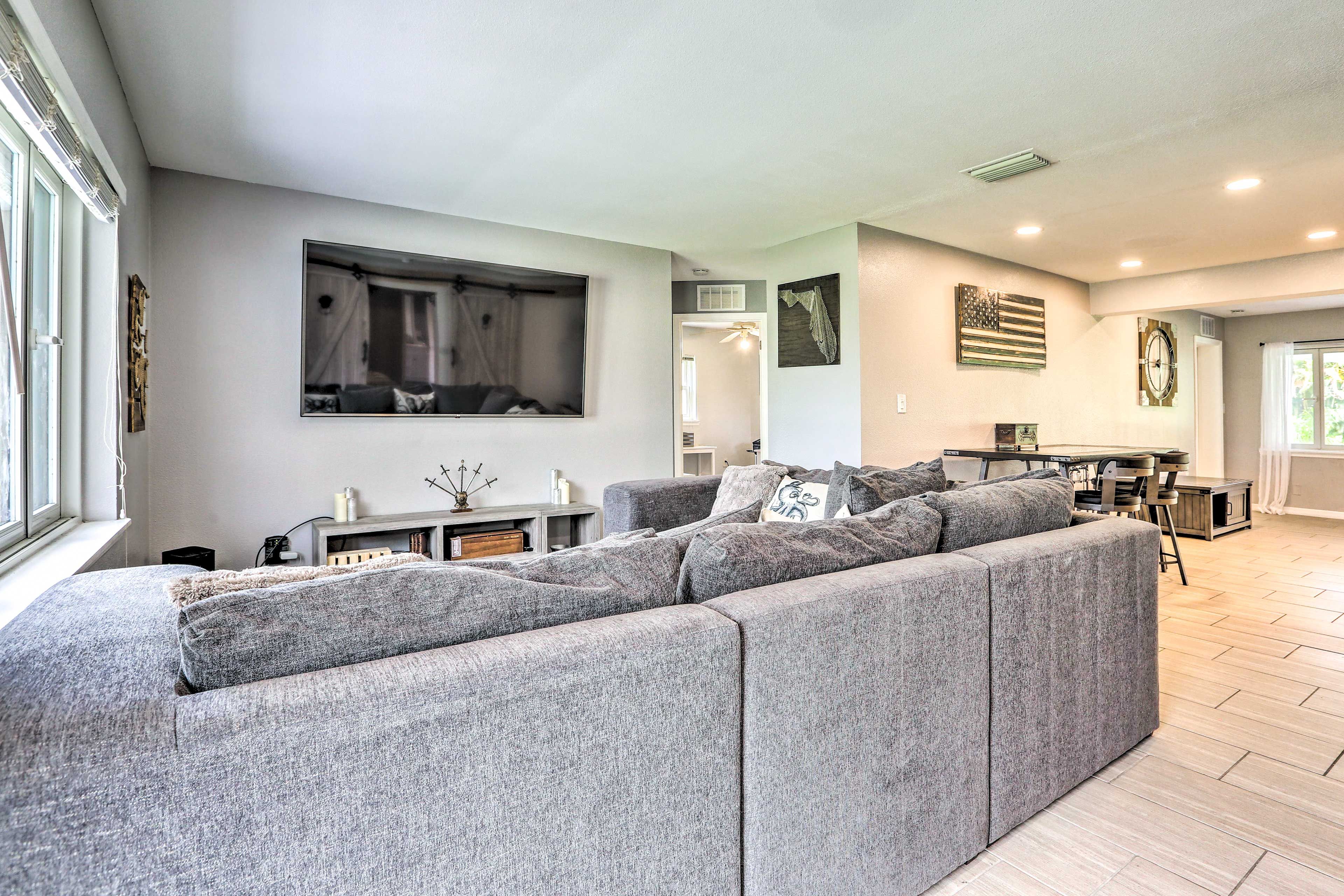 Living Room | Smart TV | Streaming | PlayStation