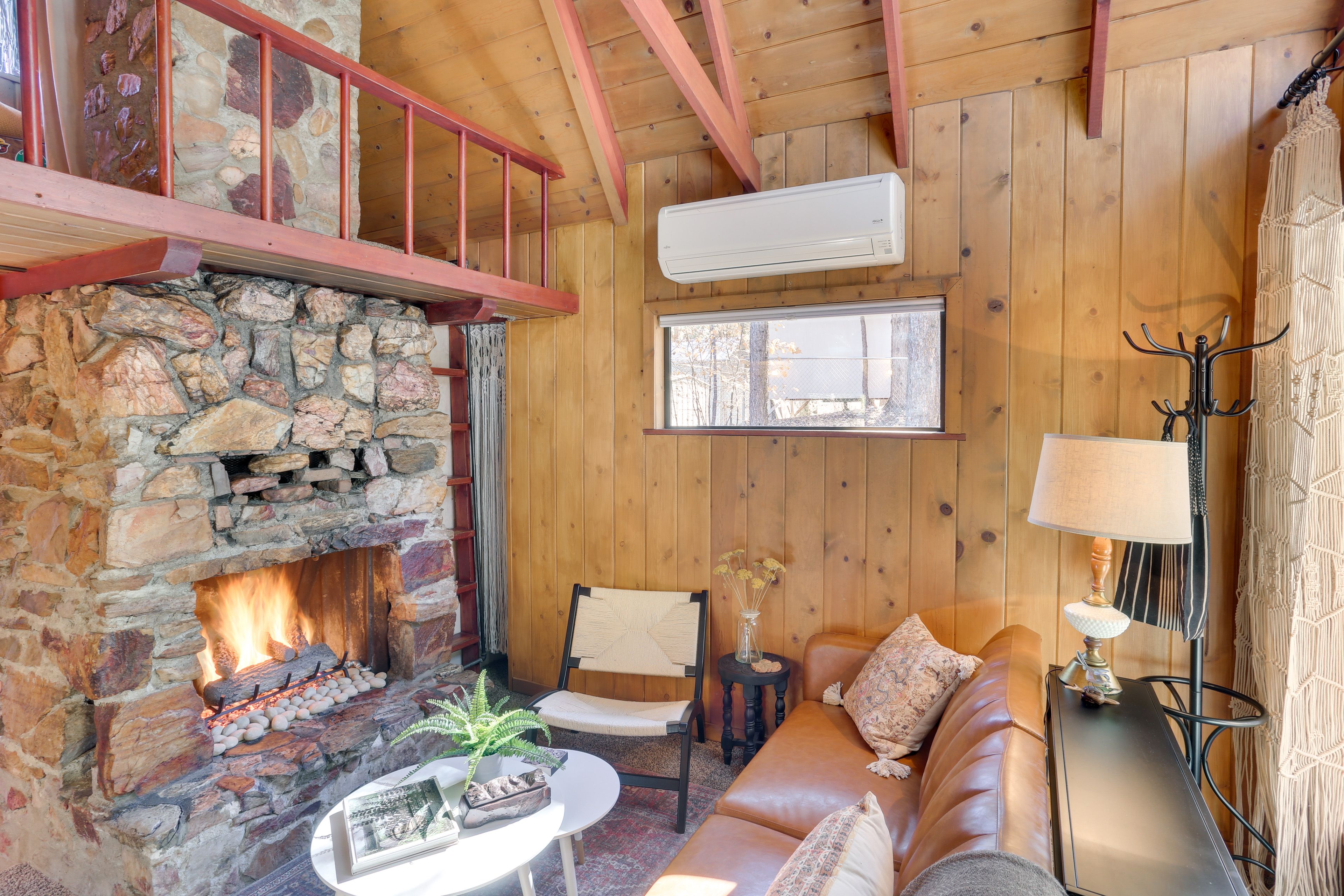 Living Room | Gas Fireplace | Futon