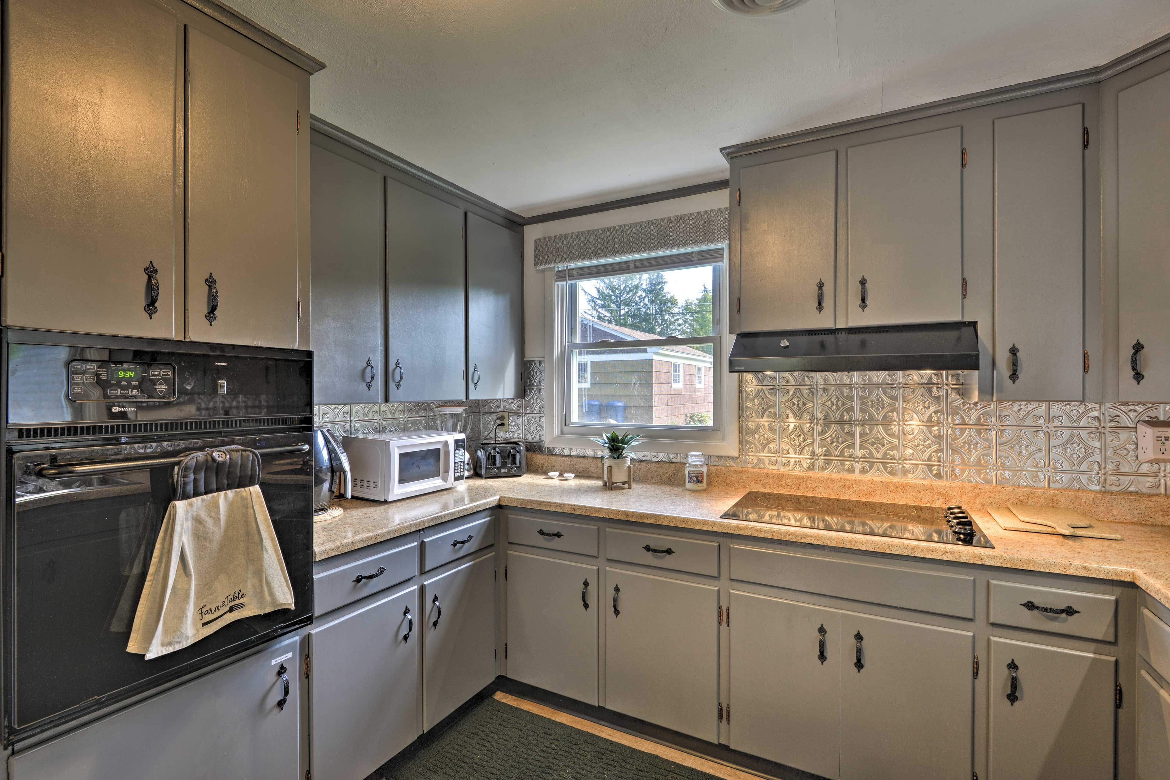 Well-Equipped Kitchen