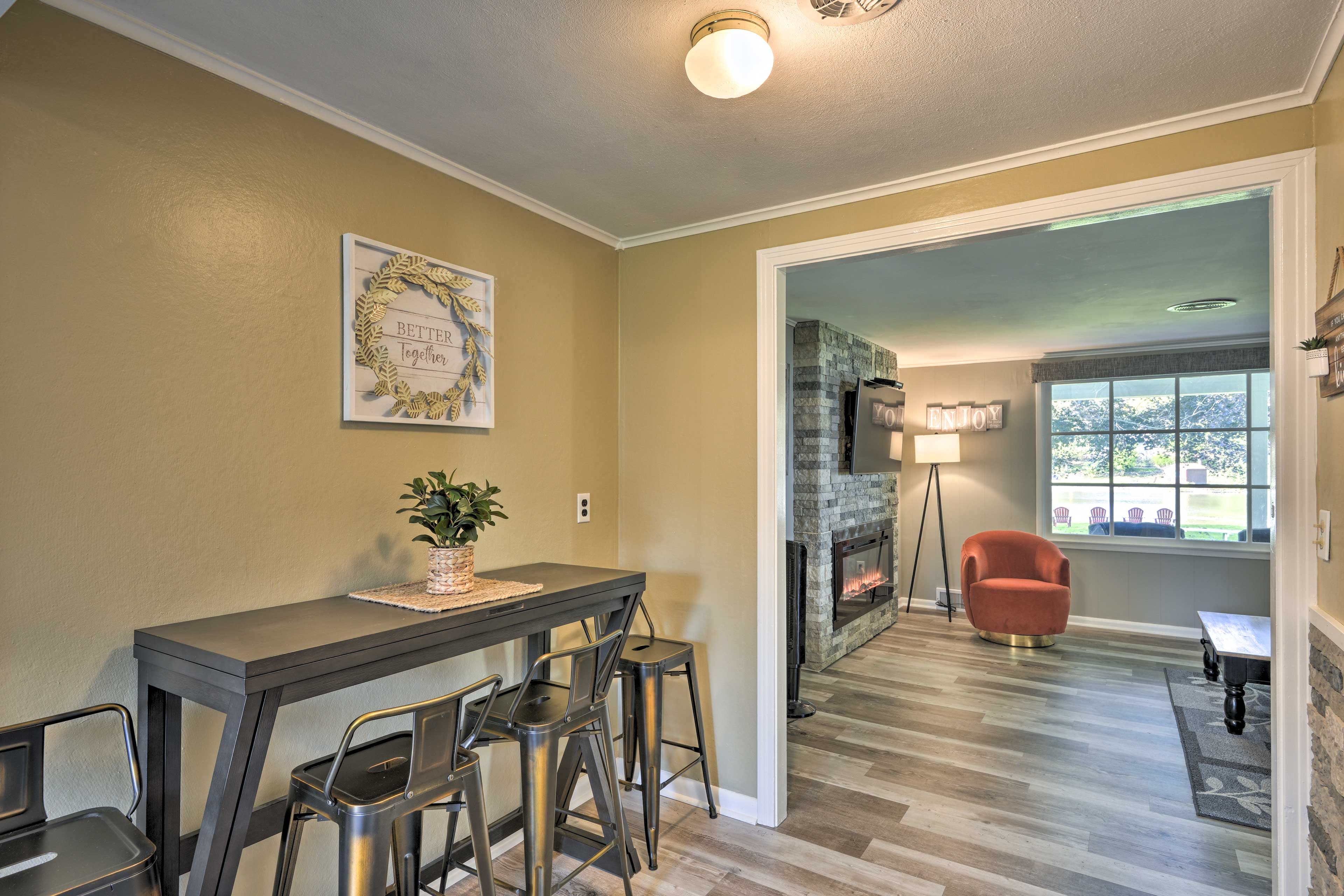 Dining Area | Dishware & Flatware