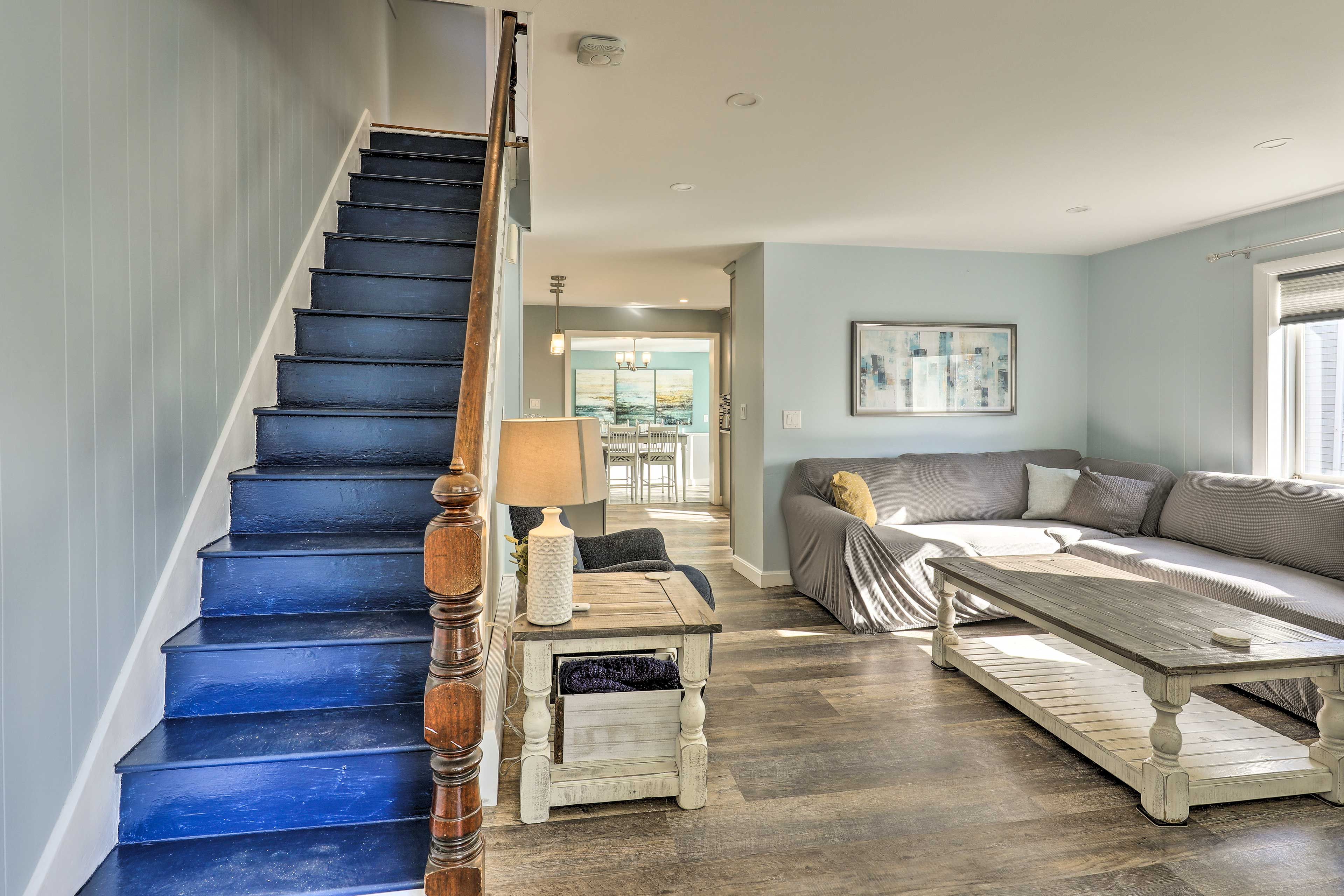 Living Room | Stairs Required