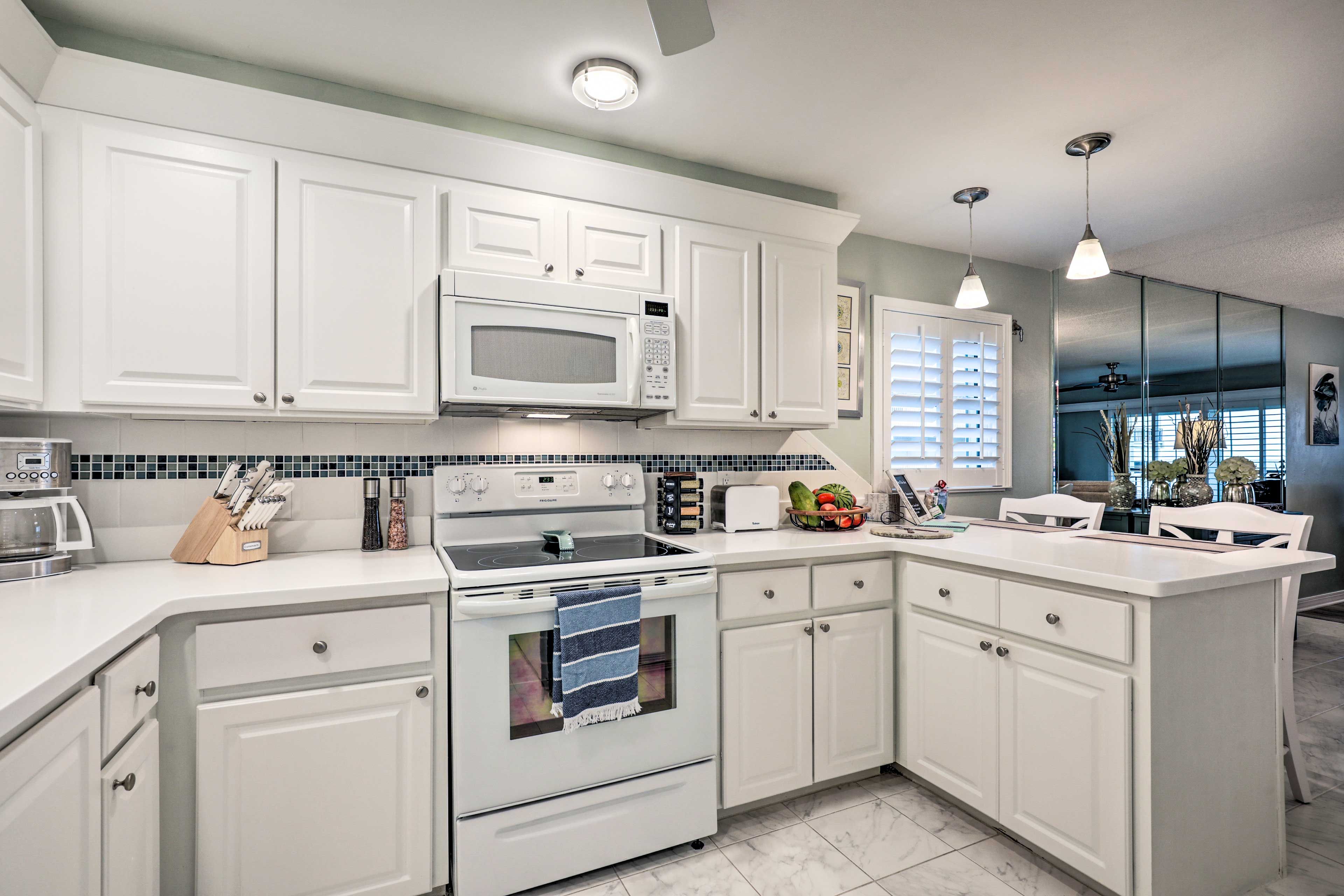 Fully Equipped Kitchen | Toaster