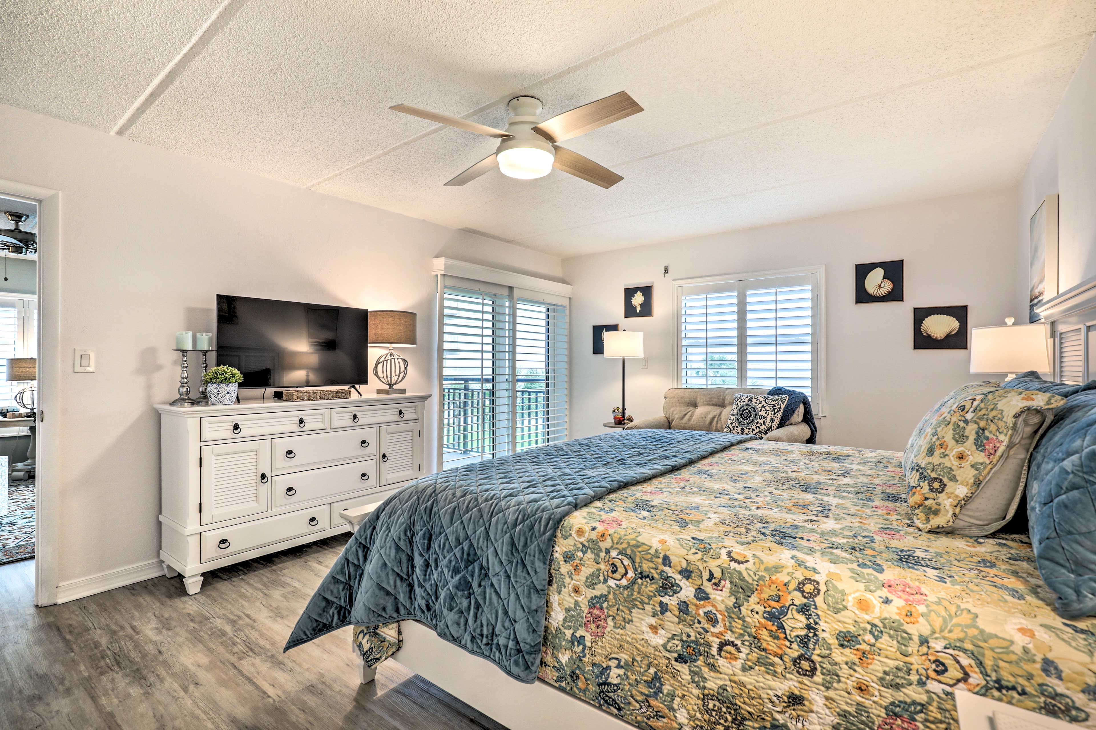 Bedroom 1 | Smart TV