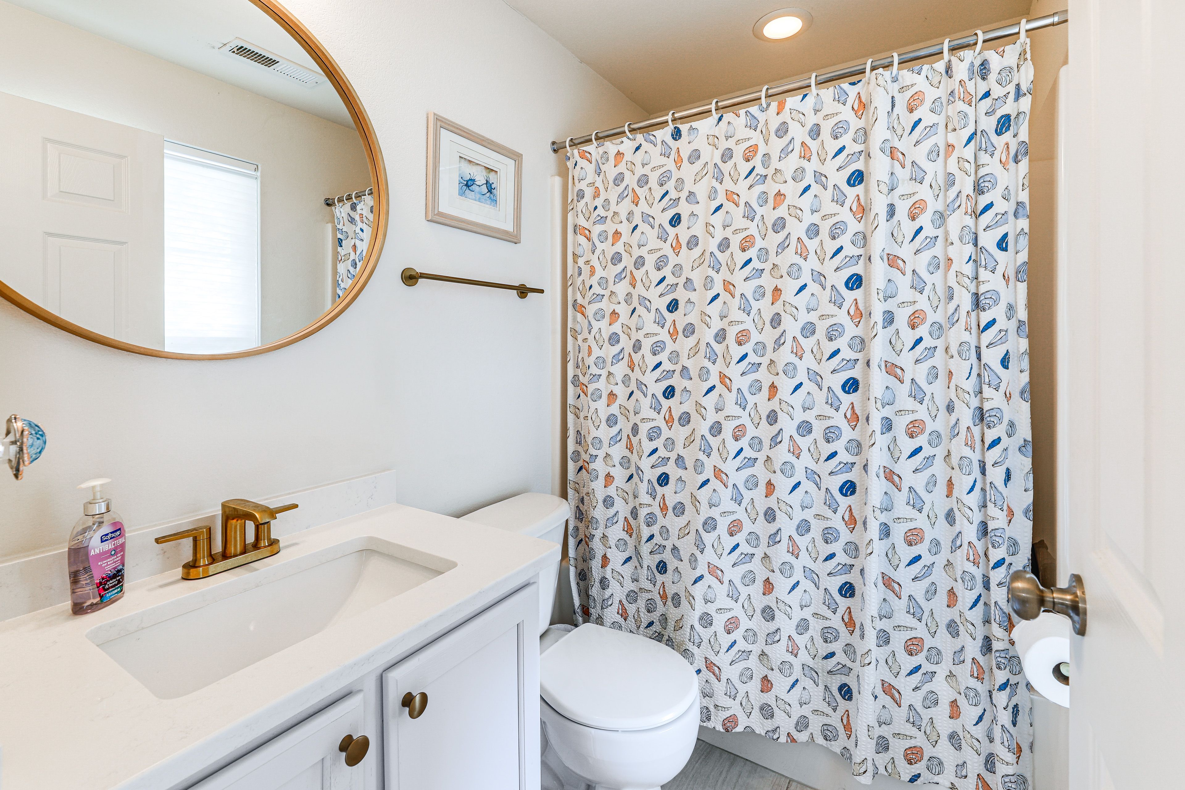 Full Bathroom