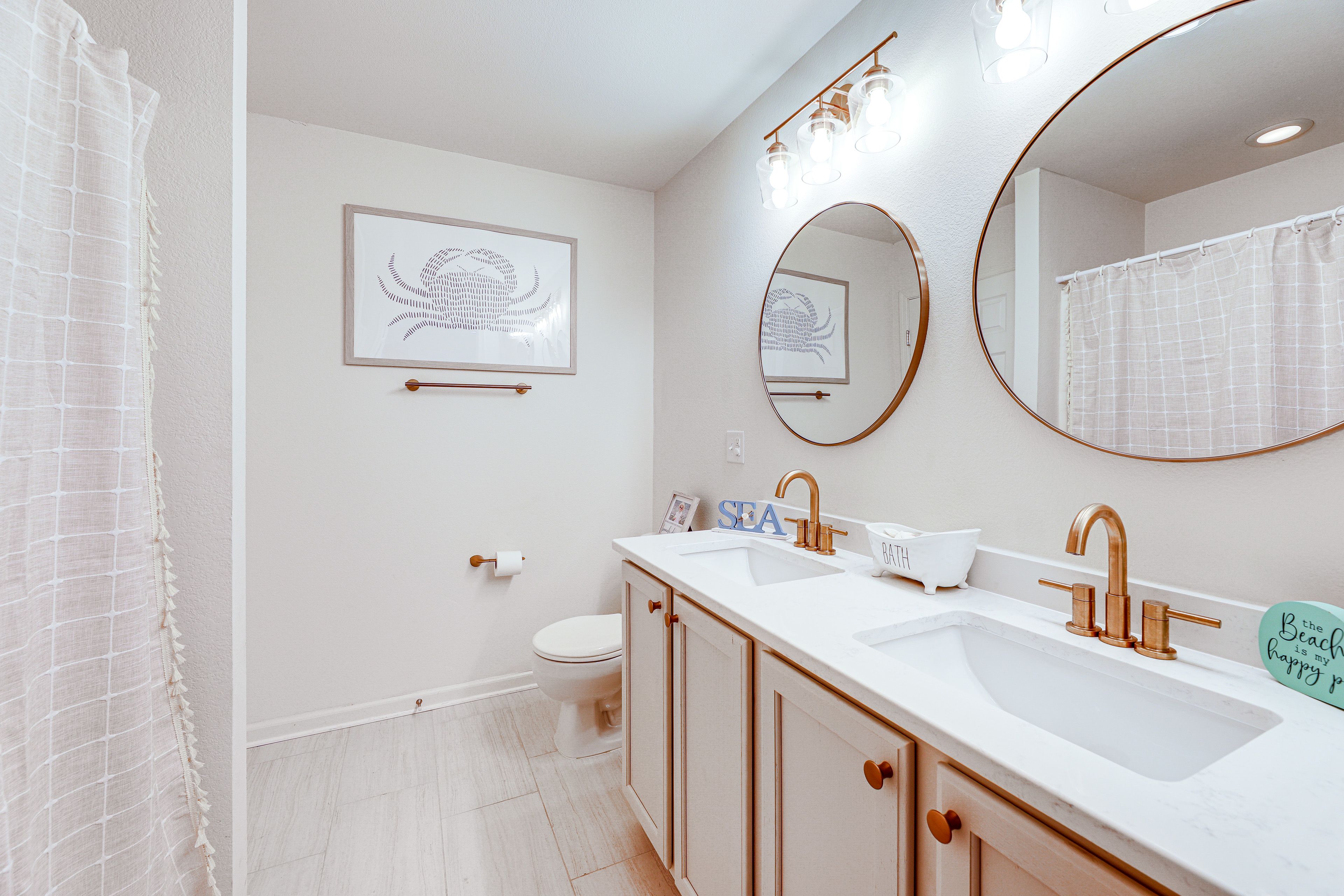 En-Suite Bathroom | Complimentary Toiletries