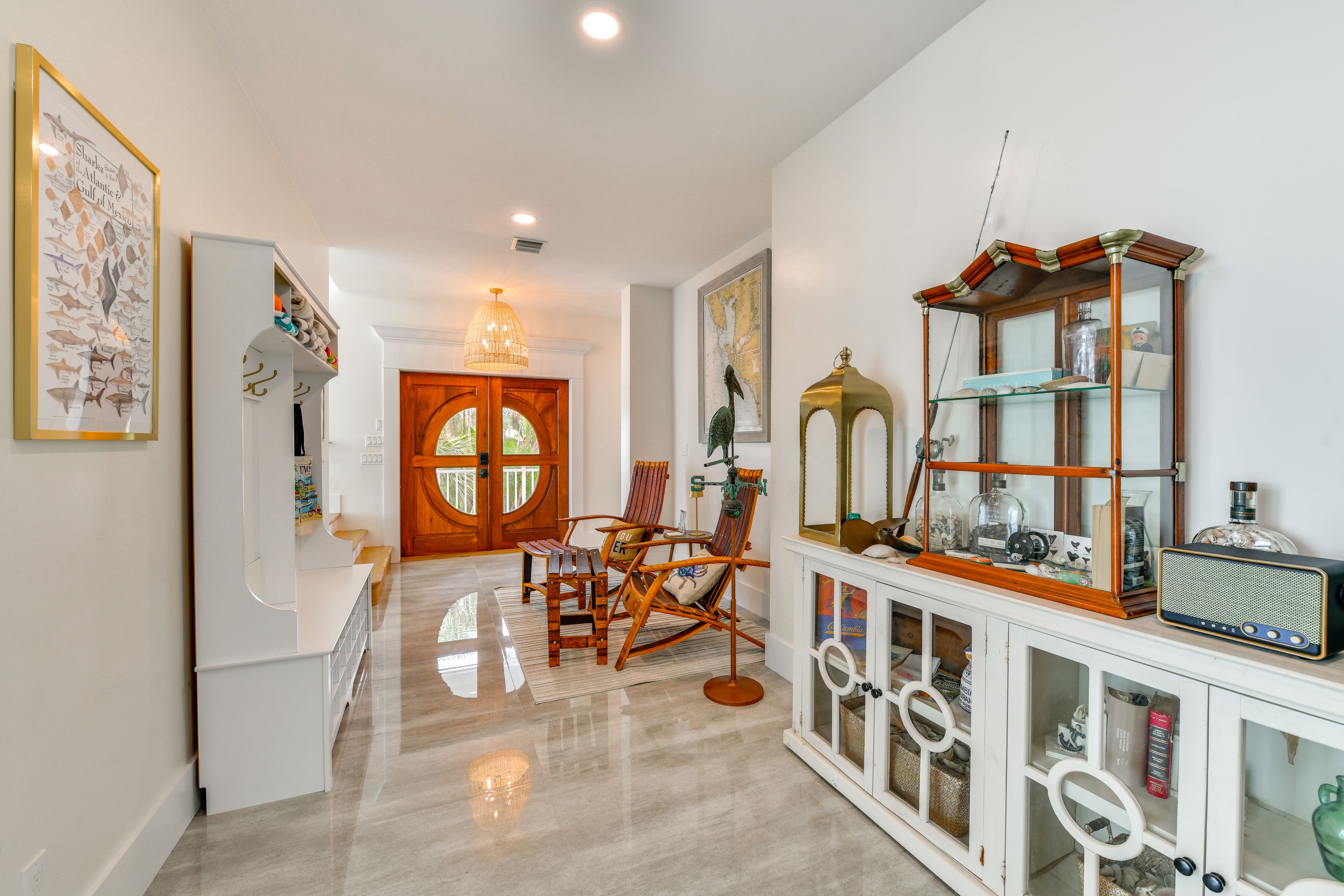 Entry | 1st Floor