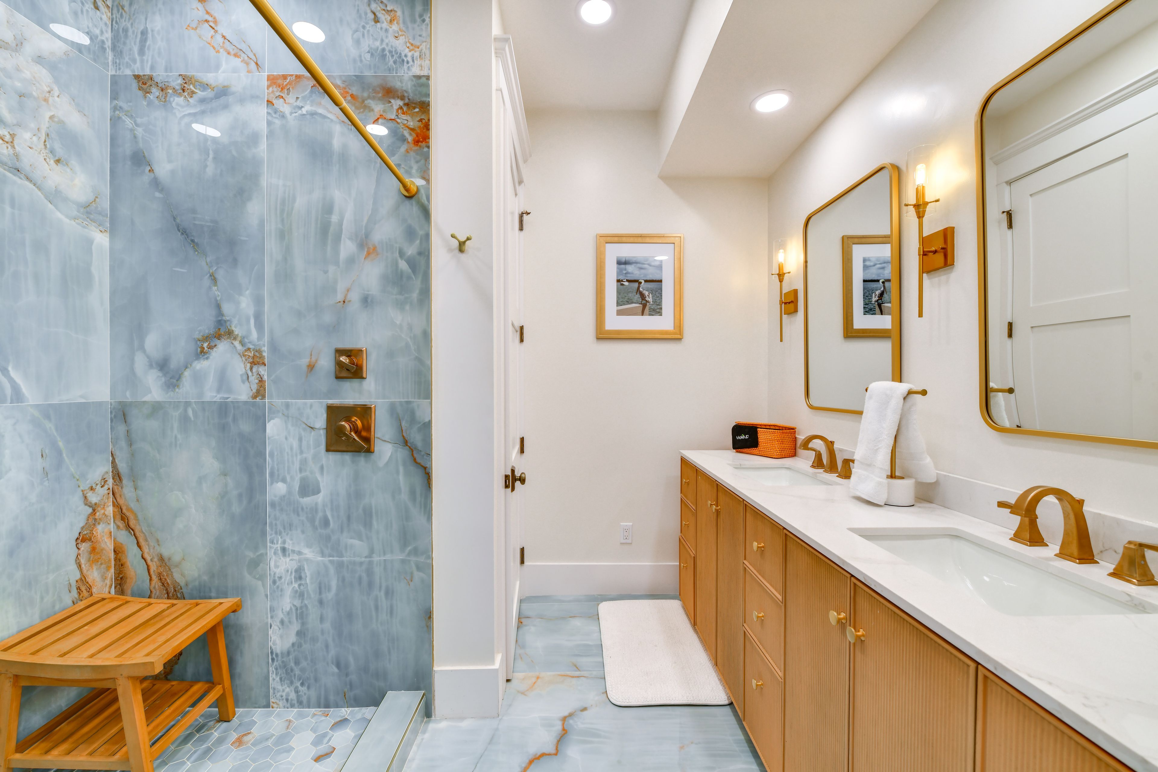 En-Suite Bathroom | 1st Floor