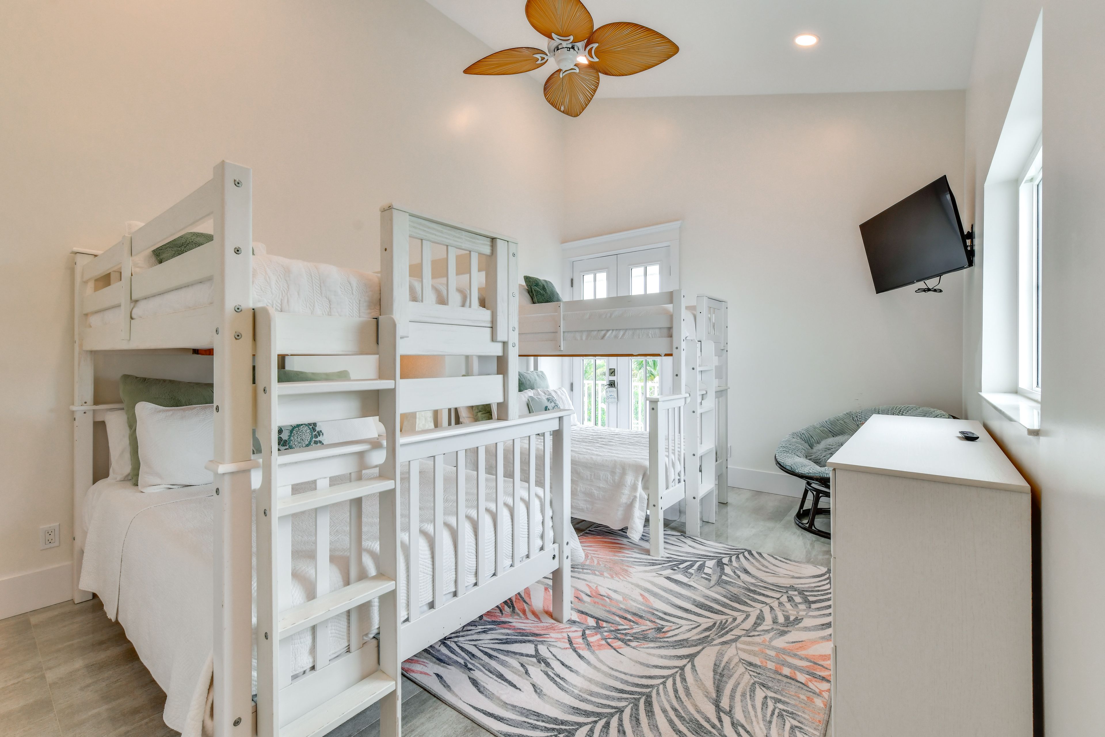 Bedroom 3 | 2 Twin/Full Bunk Beds | 2nd Floor