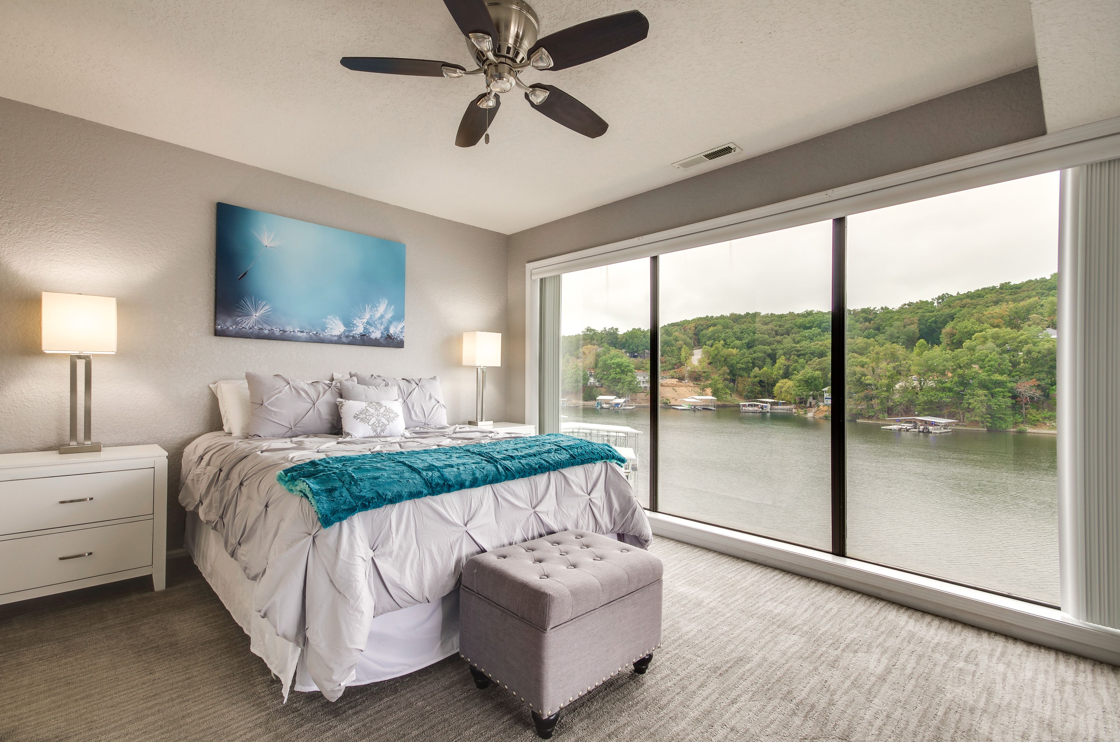 Bedroom 1 | Queen Bed