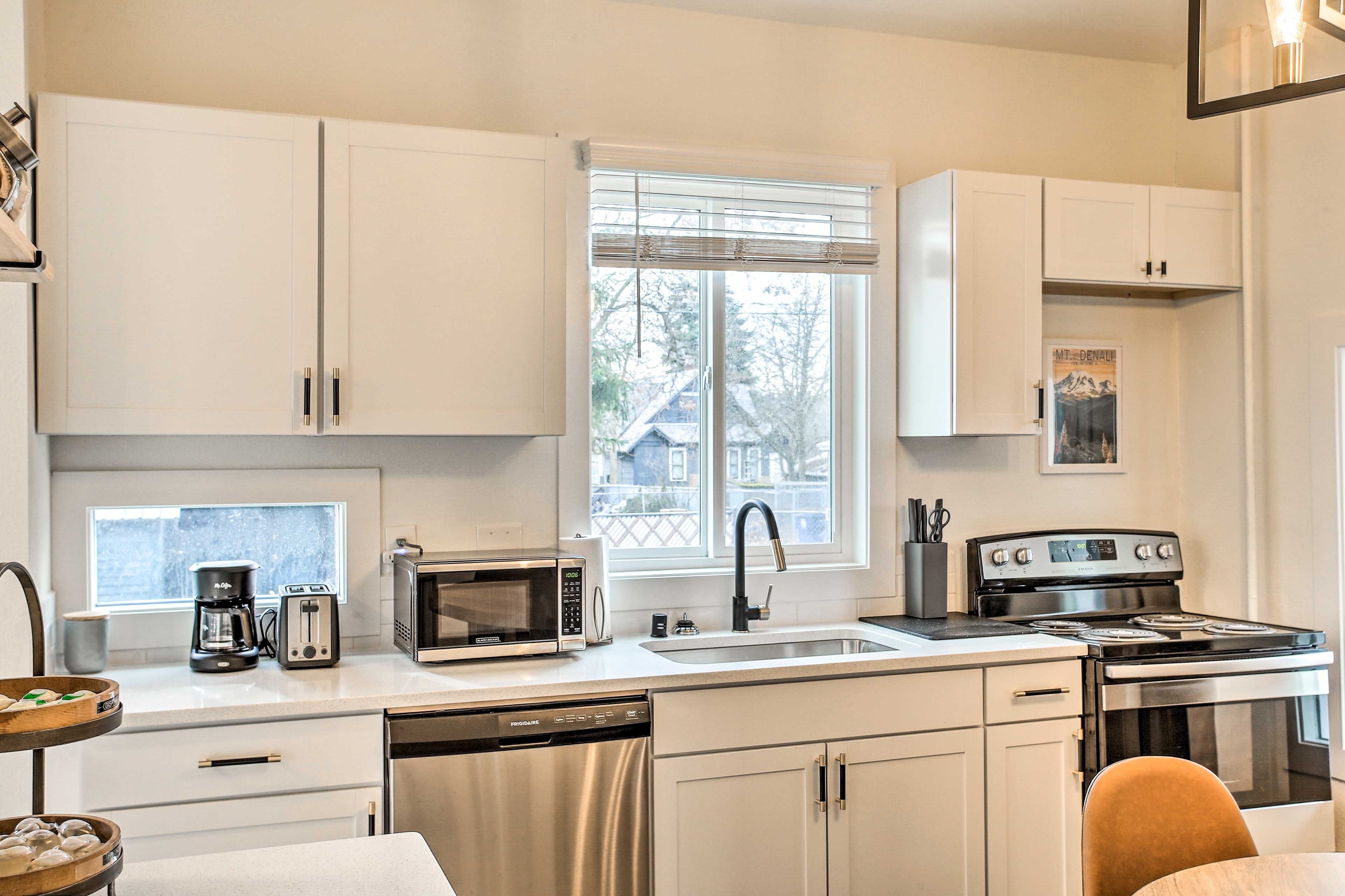 Kitchen | Drip Coffee Maker | Toaster