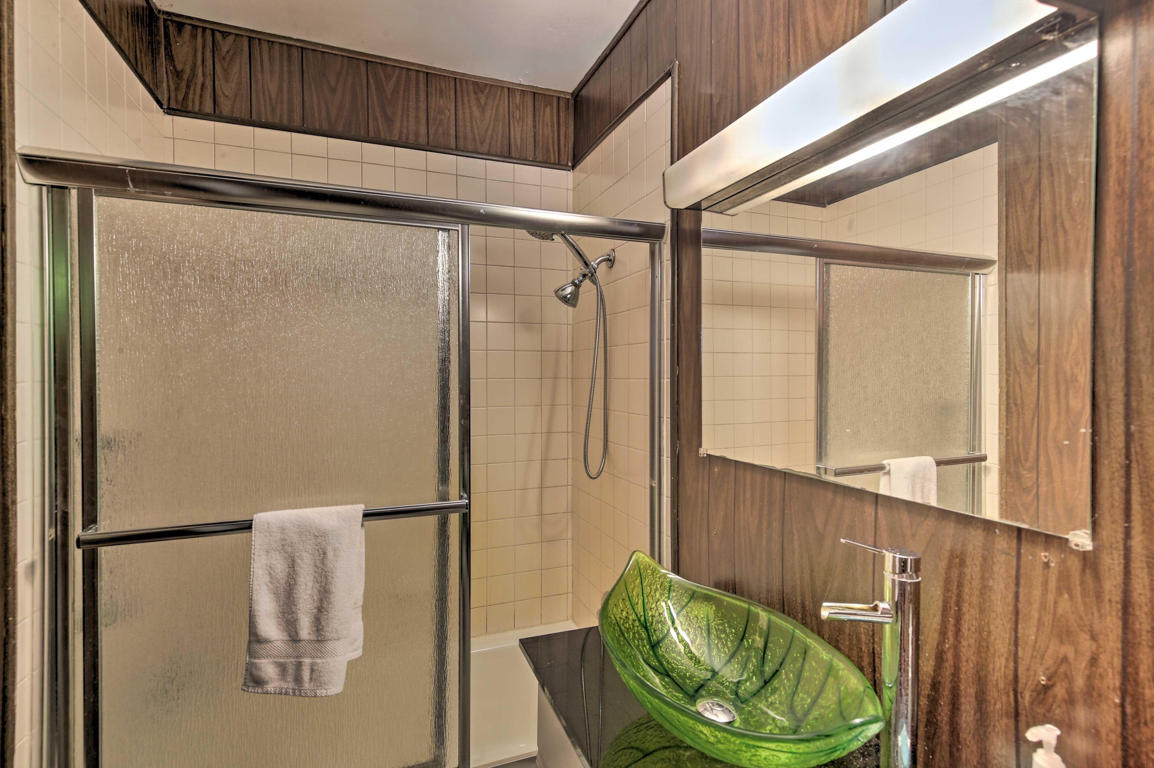 Bathroom | Towels Provided | Complimentary Toiletries