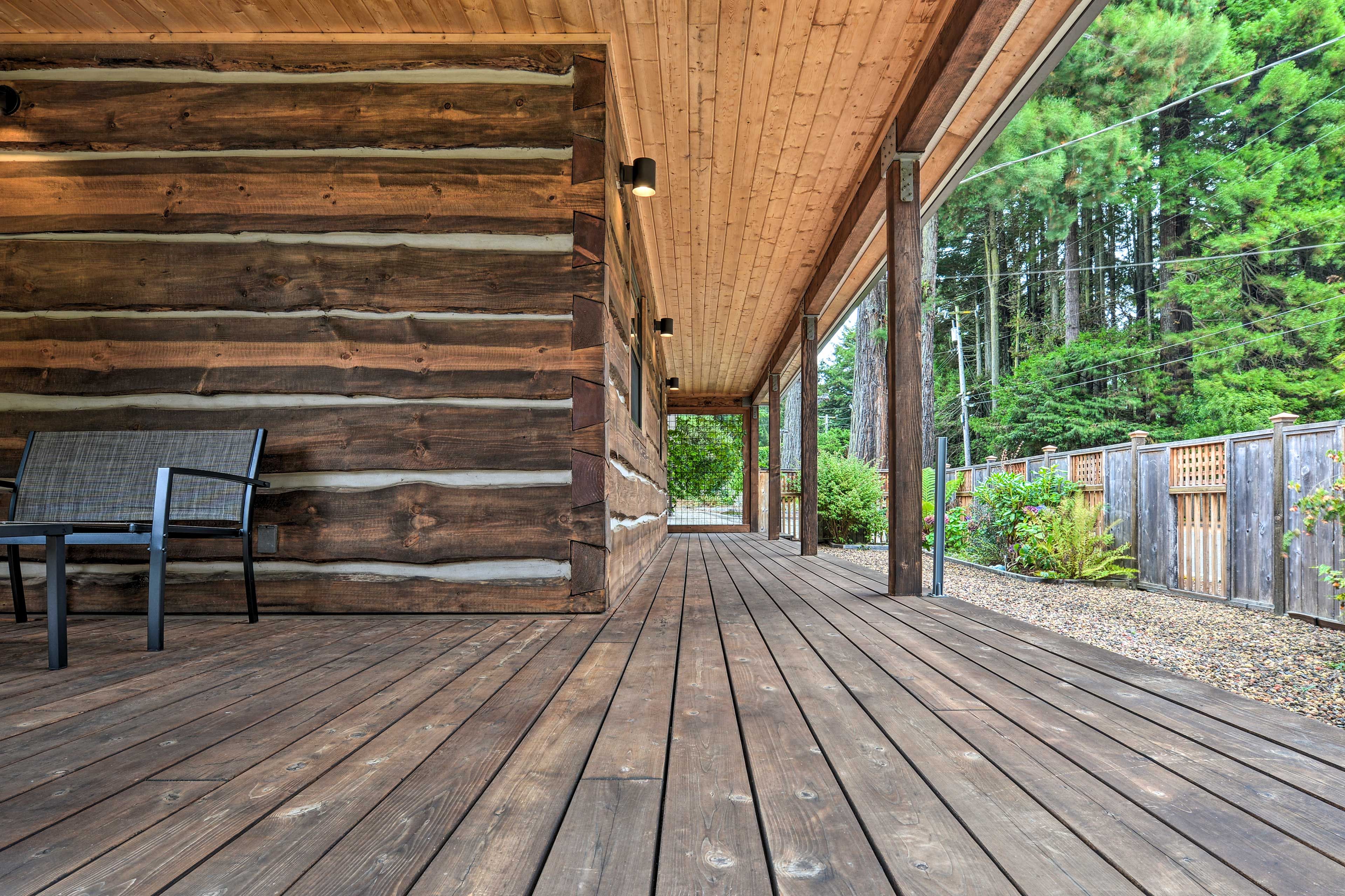 Wraparound Deck
